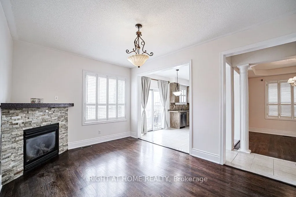 176 Cooke Crescent