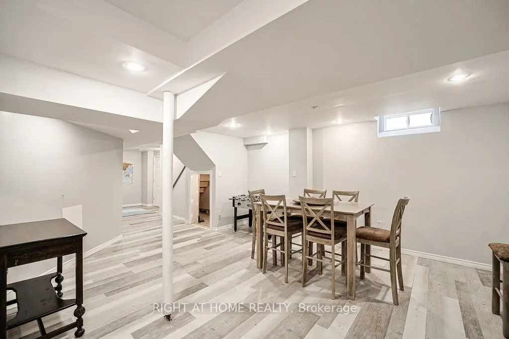 176 Cooke Crescent