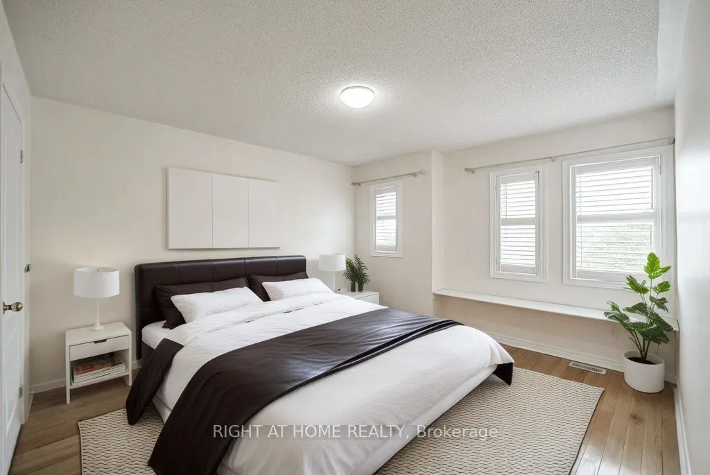 176 Cooke Crescent