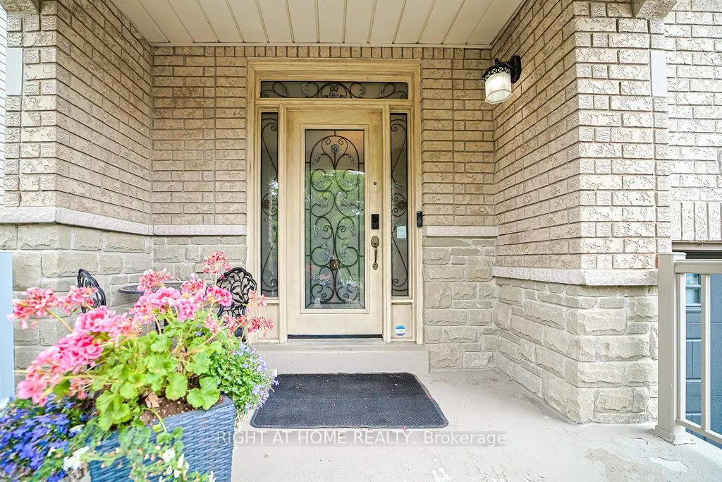 176 Cooke Crescent