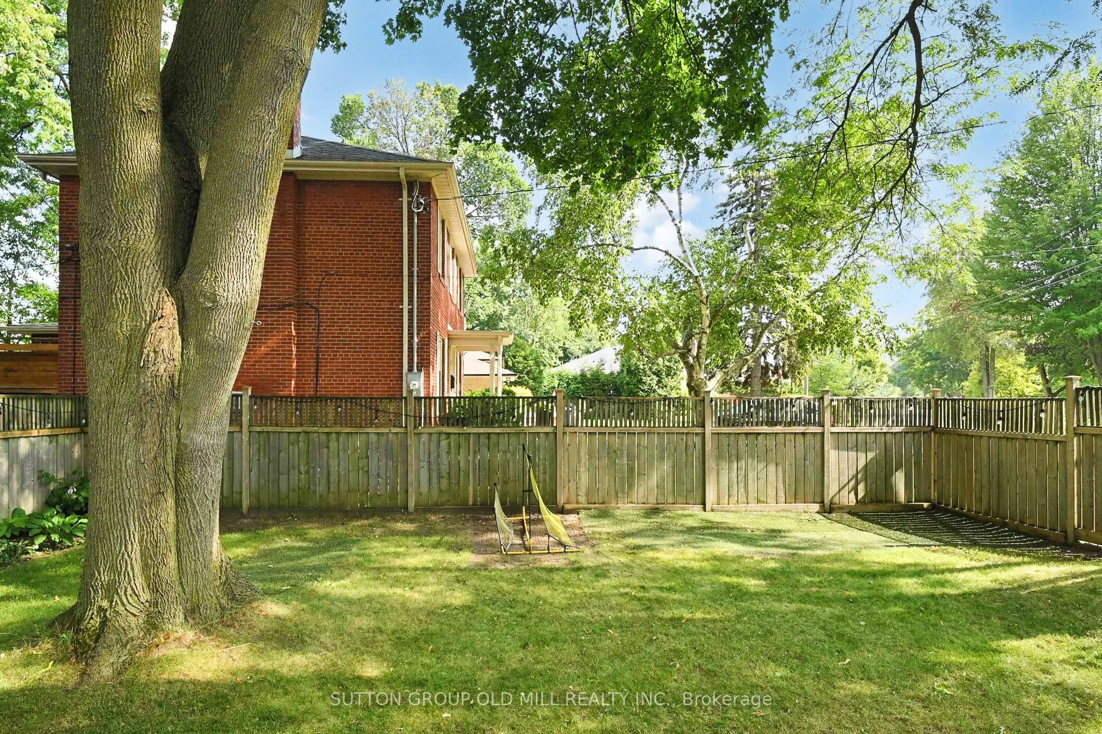 83 Allanbrooke Drive