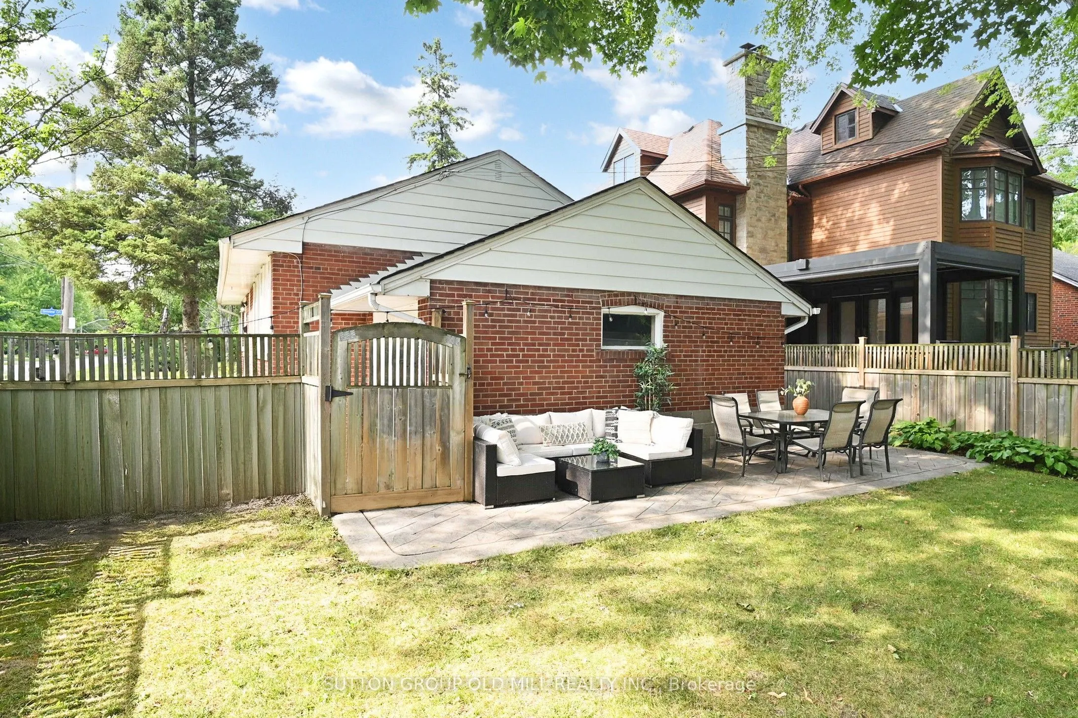 83 Allanbrooke Drive