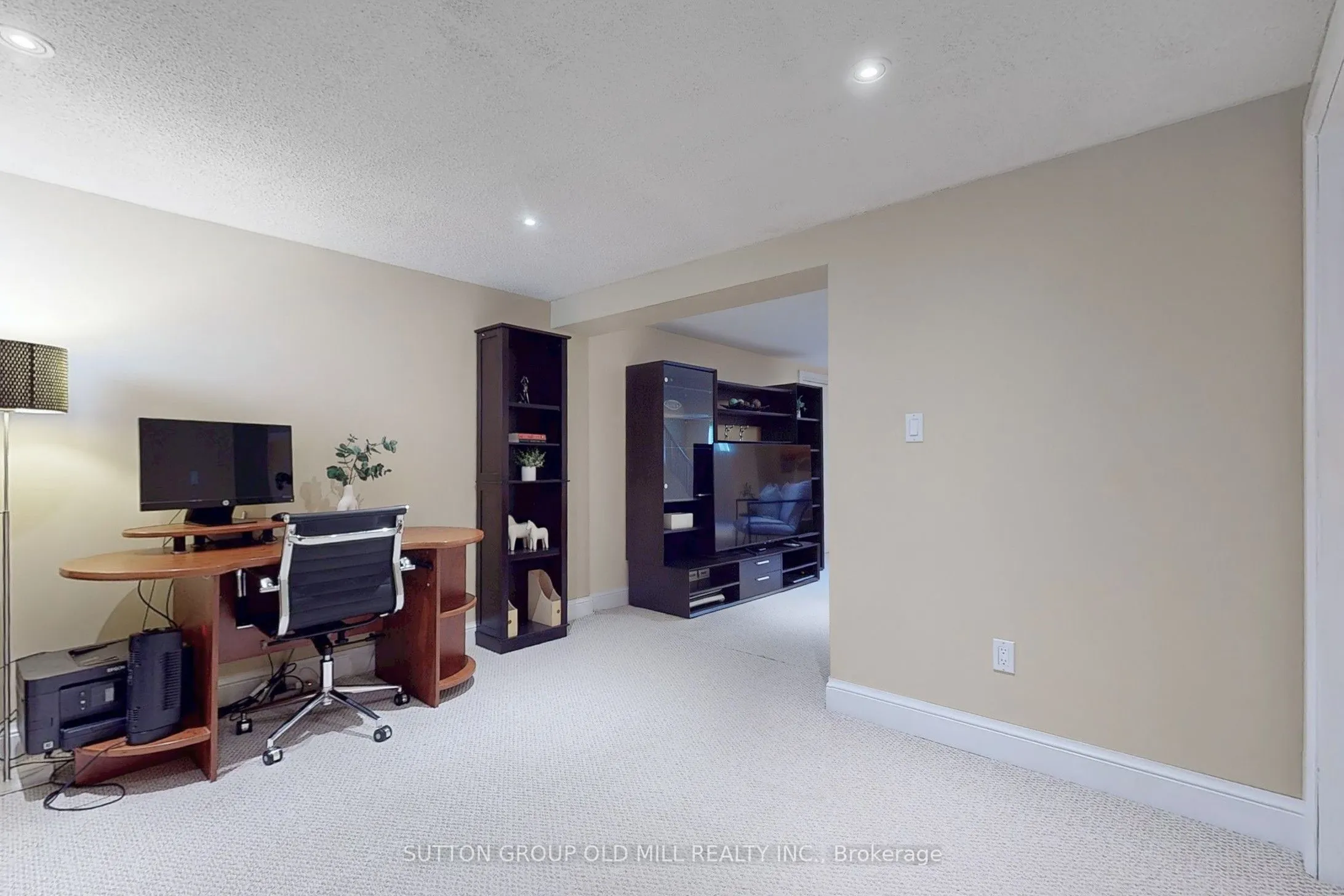 83 Allanbrooke Drive