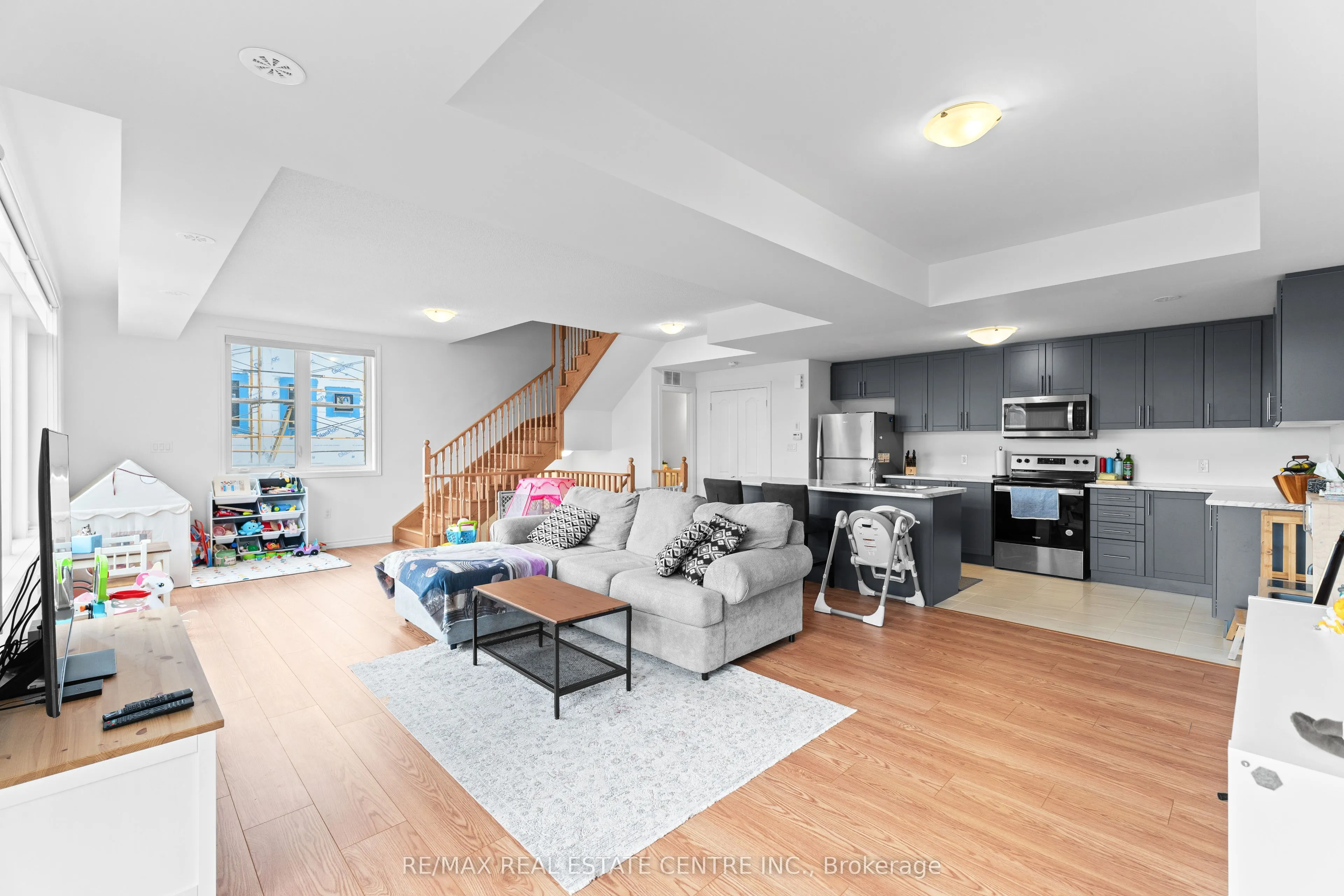 405 Dougall Avenue