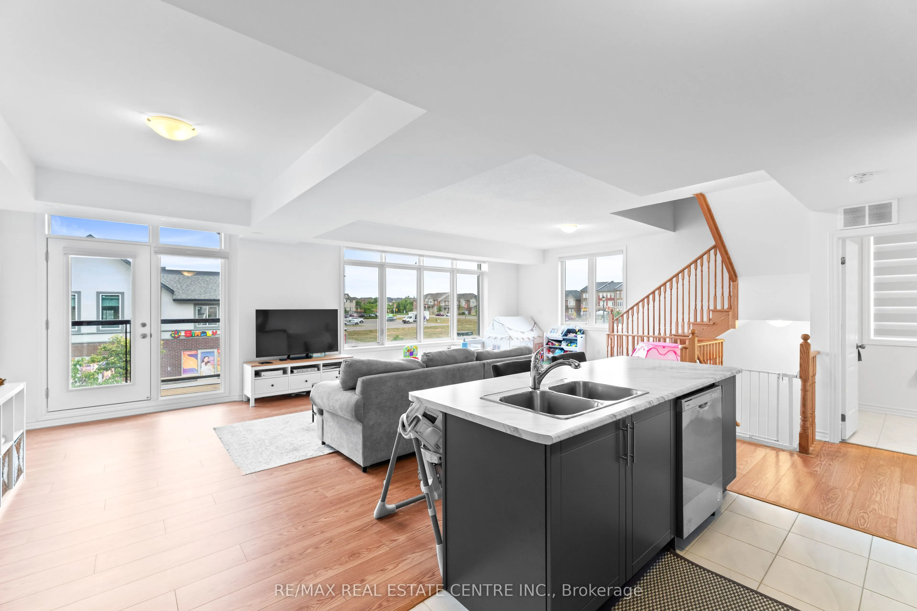 405 Dougall Avenue