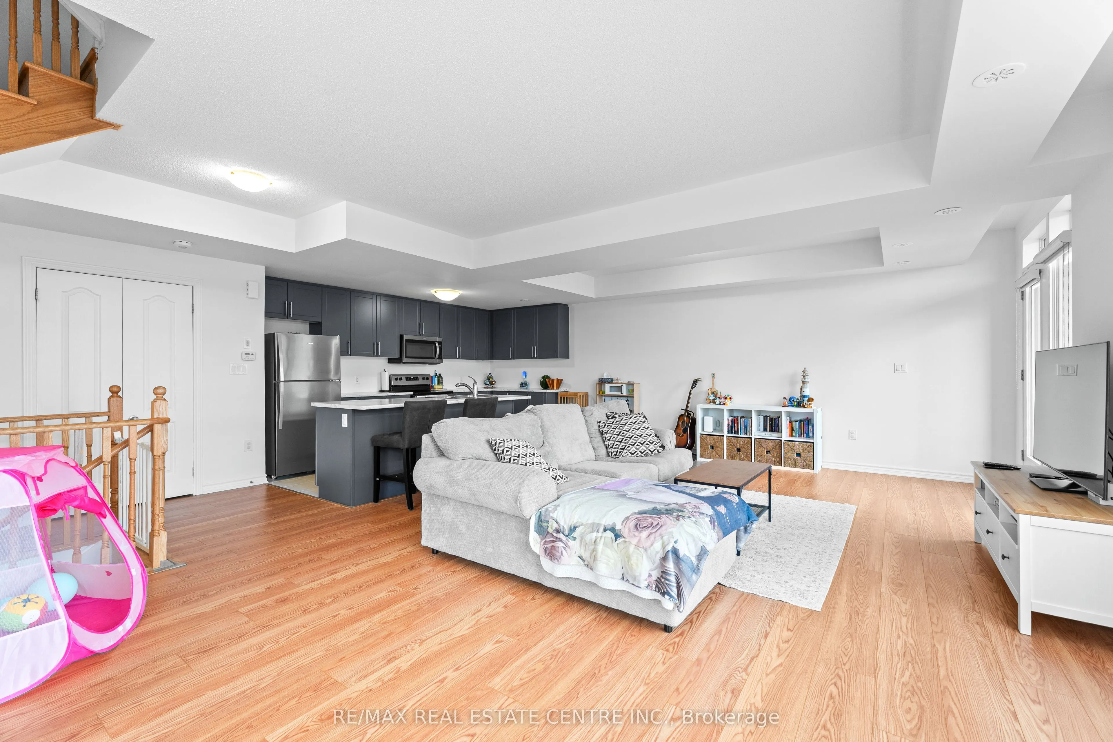 405 Dougall Avenue
