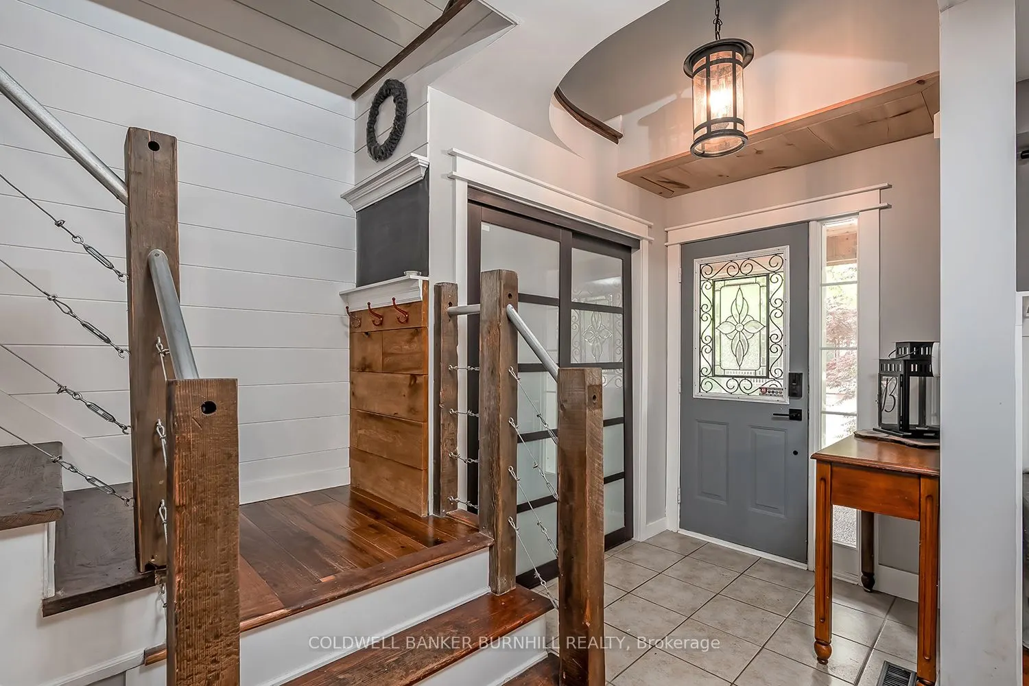 2214 KENNETH Crescent
