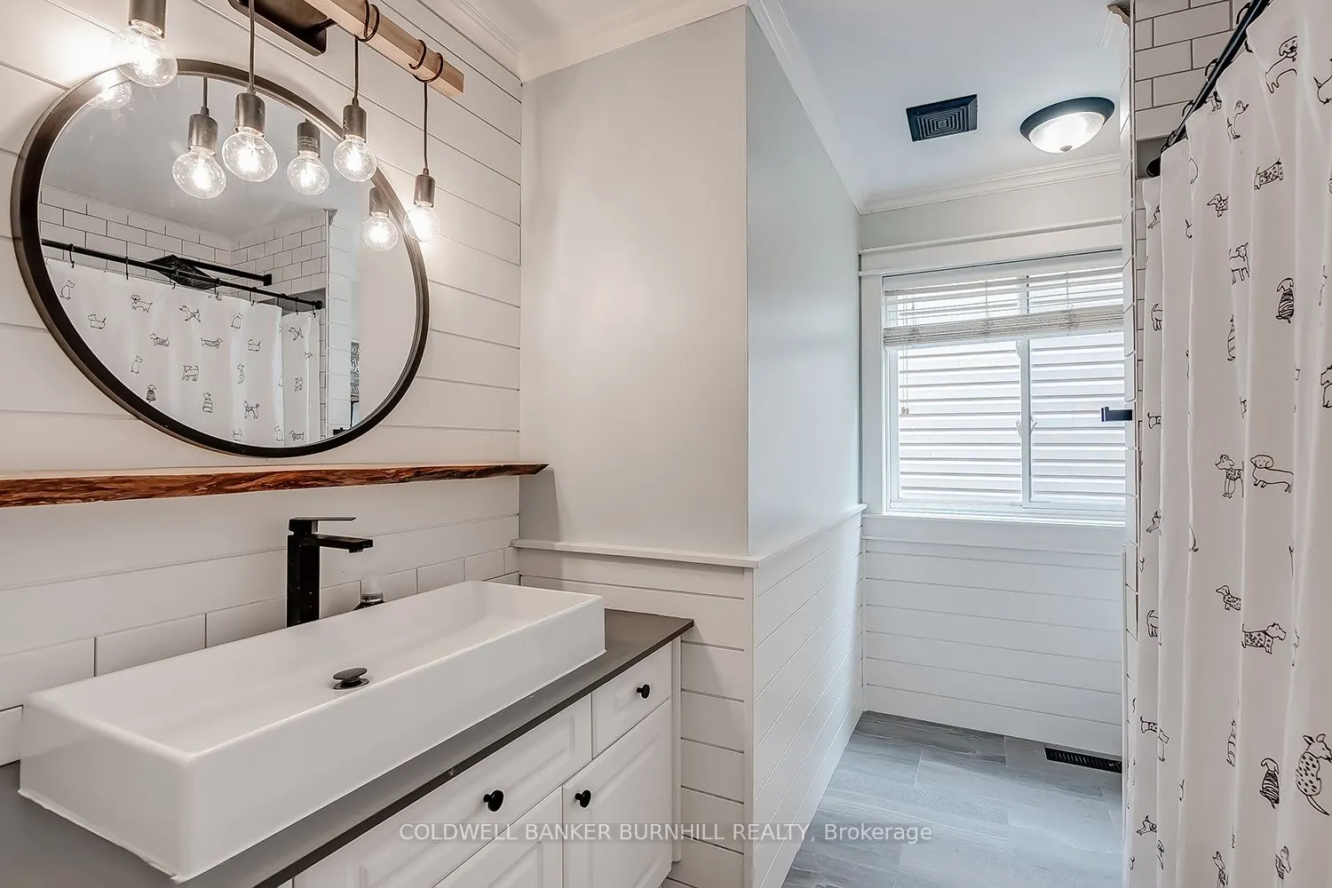 2214 KENNETH Crescent