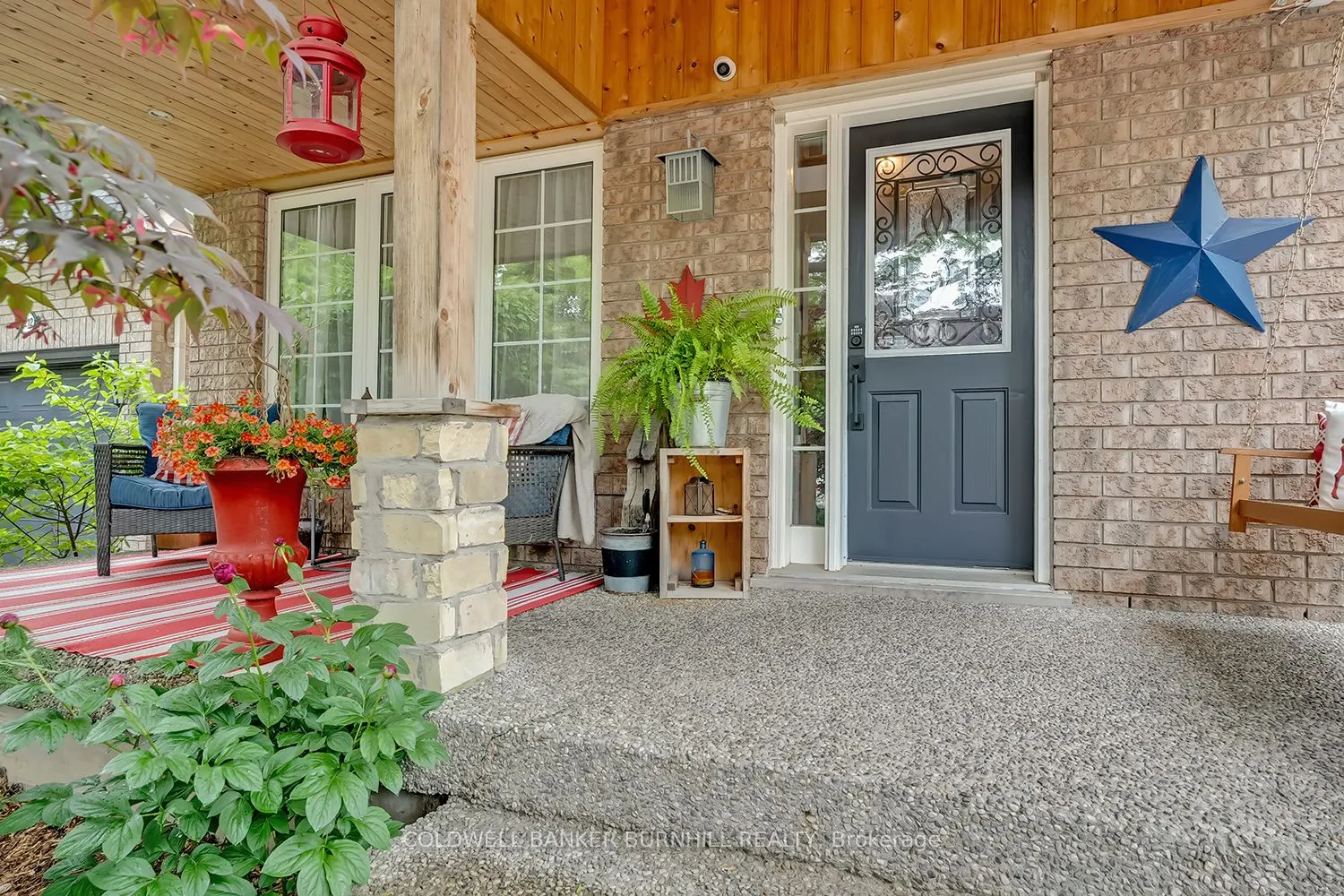 2214 KENNETH Crescent