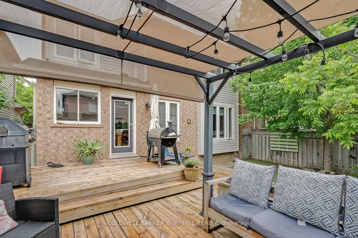 2214 KENNETH Crescent