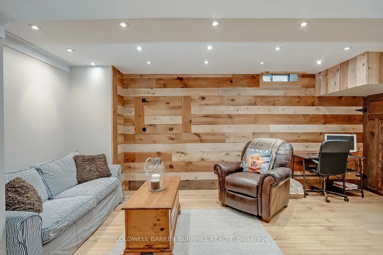 2214 KENNETH Crescent