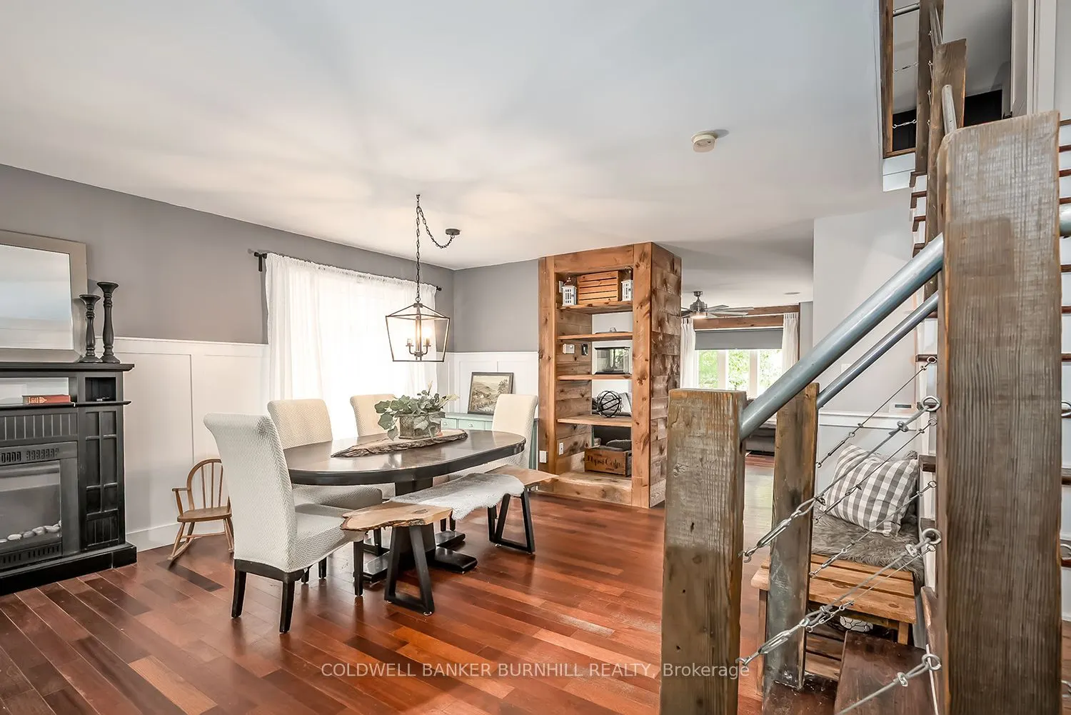 2214 KENNETH Crescent