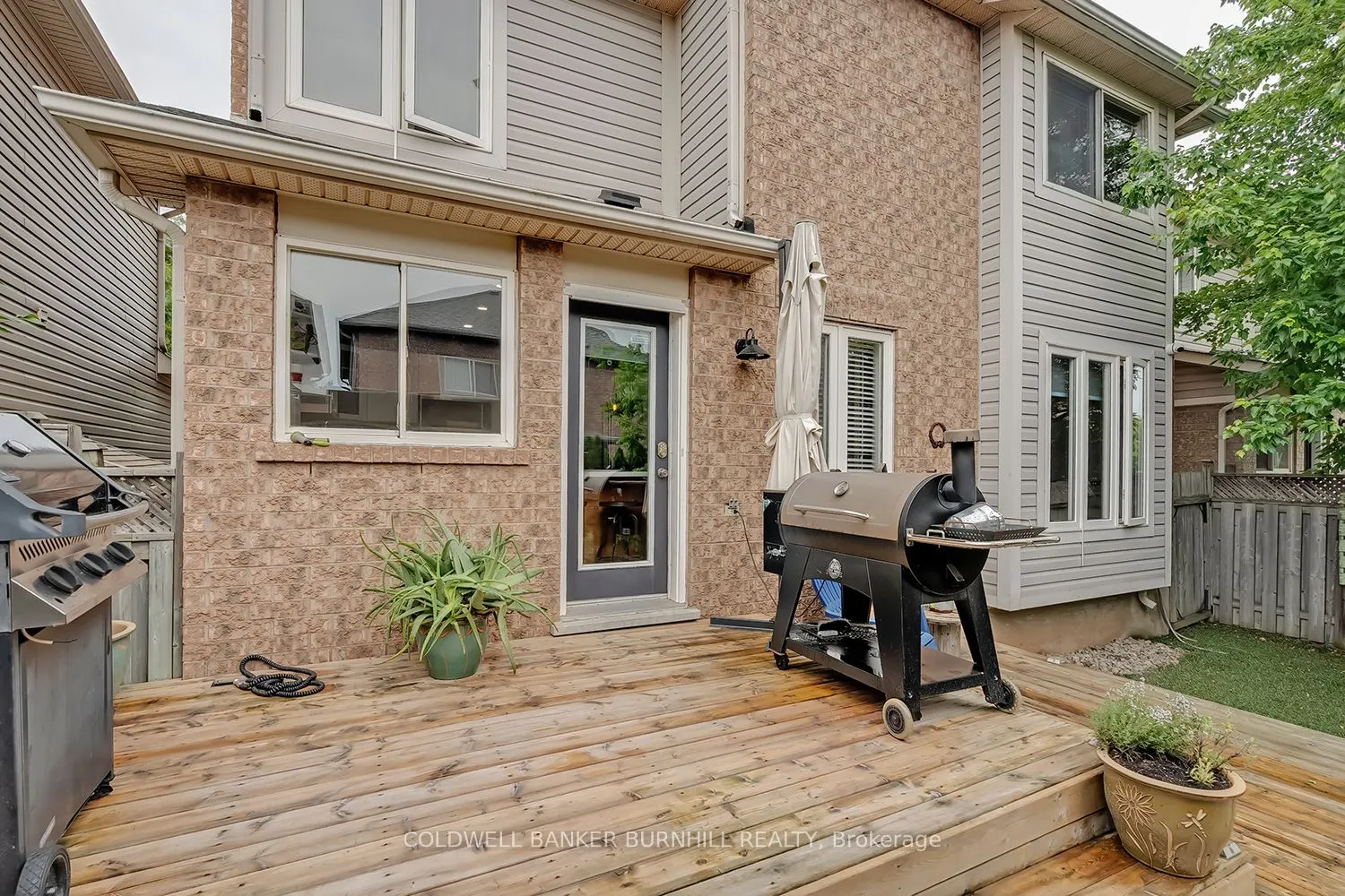 2214 KENNETH Crescent