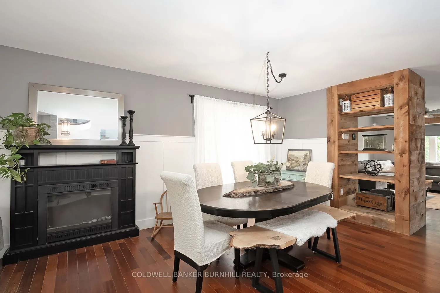 2214 KENNETH Crescent