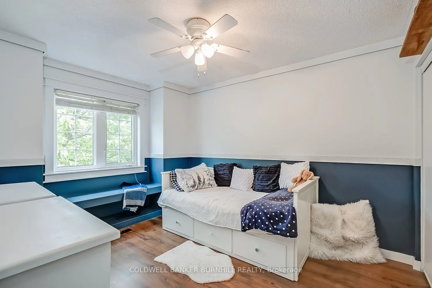 2214 KENNETH Crescent