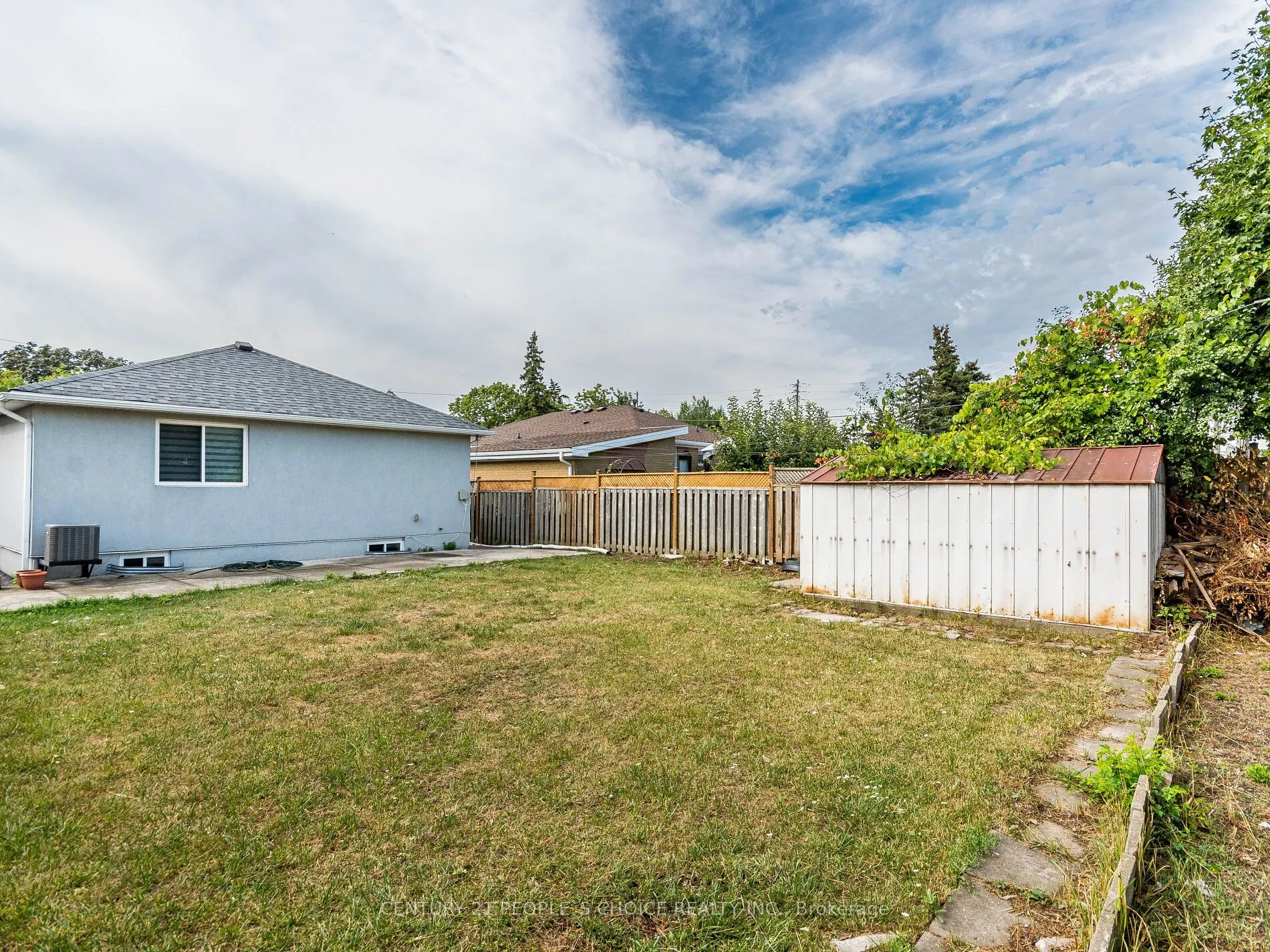 35 Farr Avenue