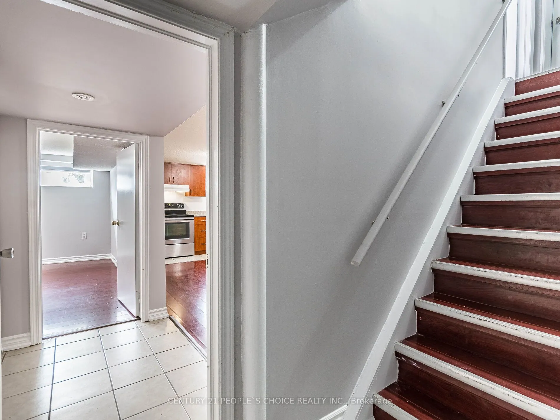 35 Farr Avenue