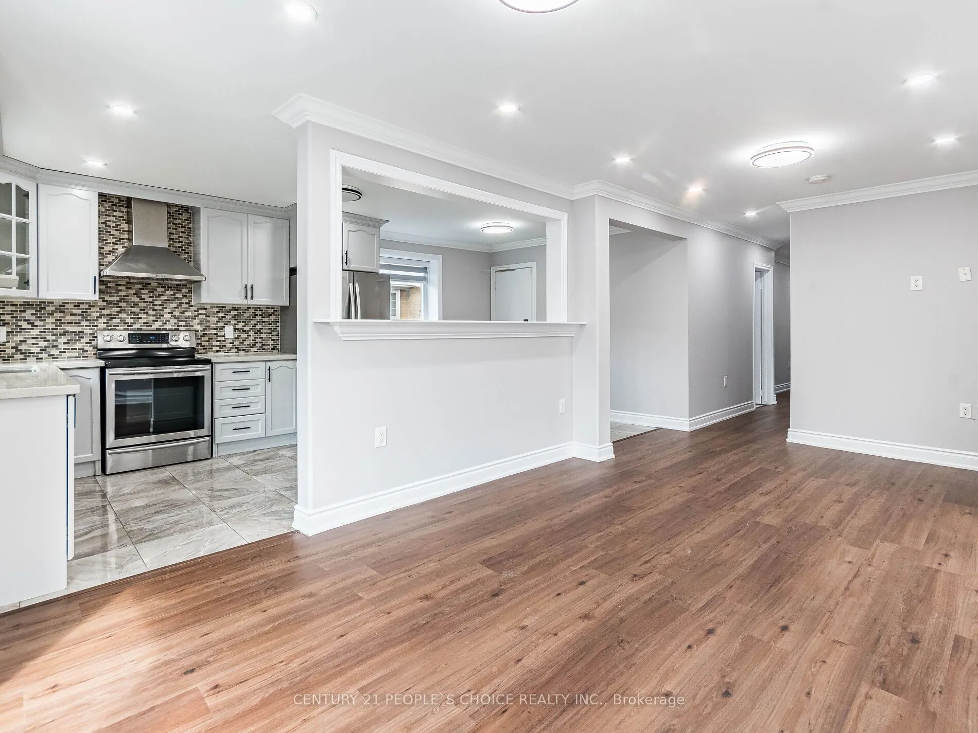35 Farr Avenue