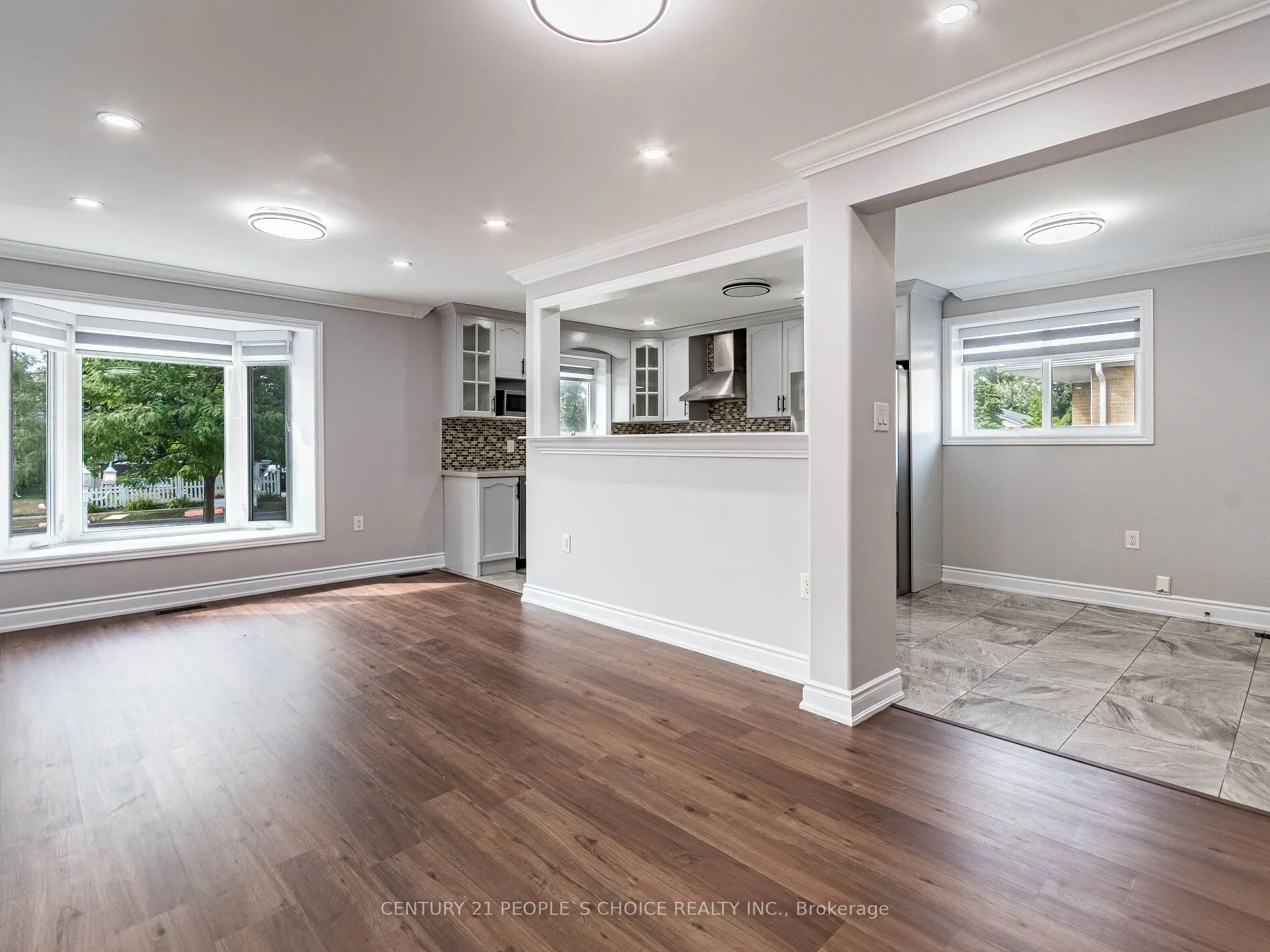 35 Farr Avenue