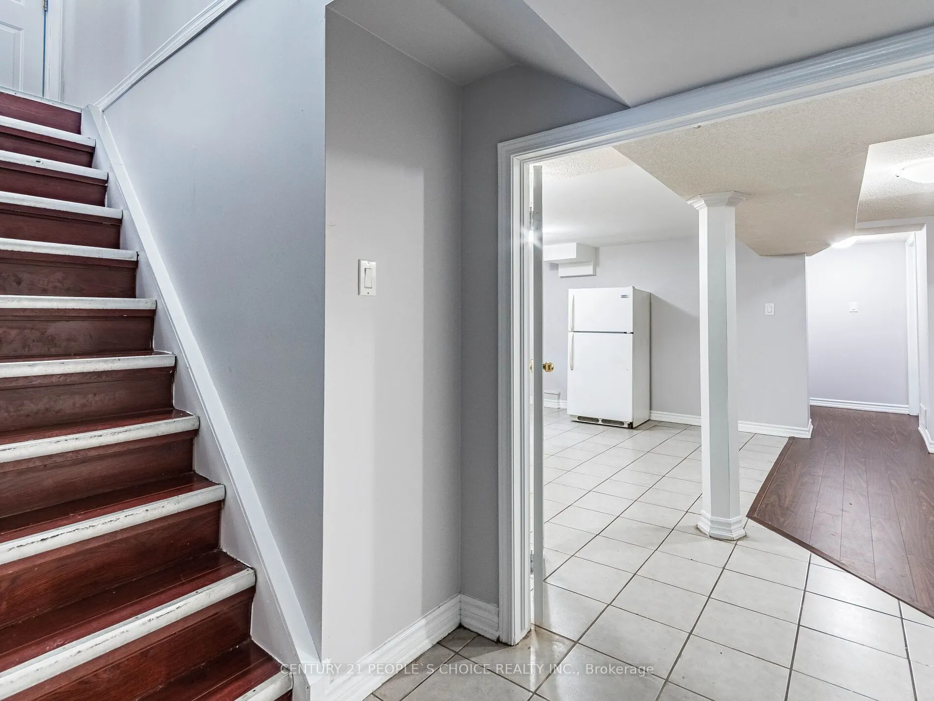 35 Farr Avenue
