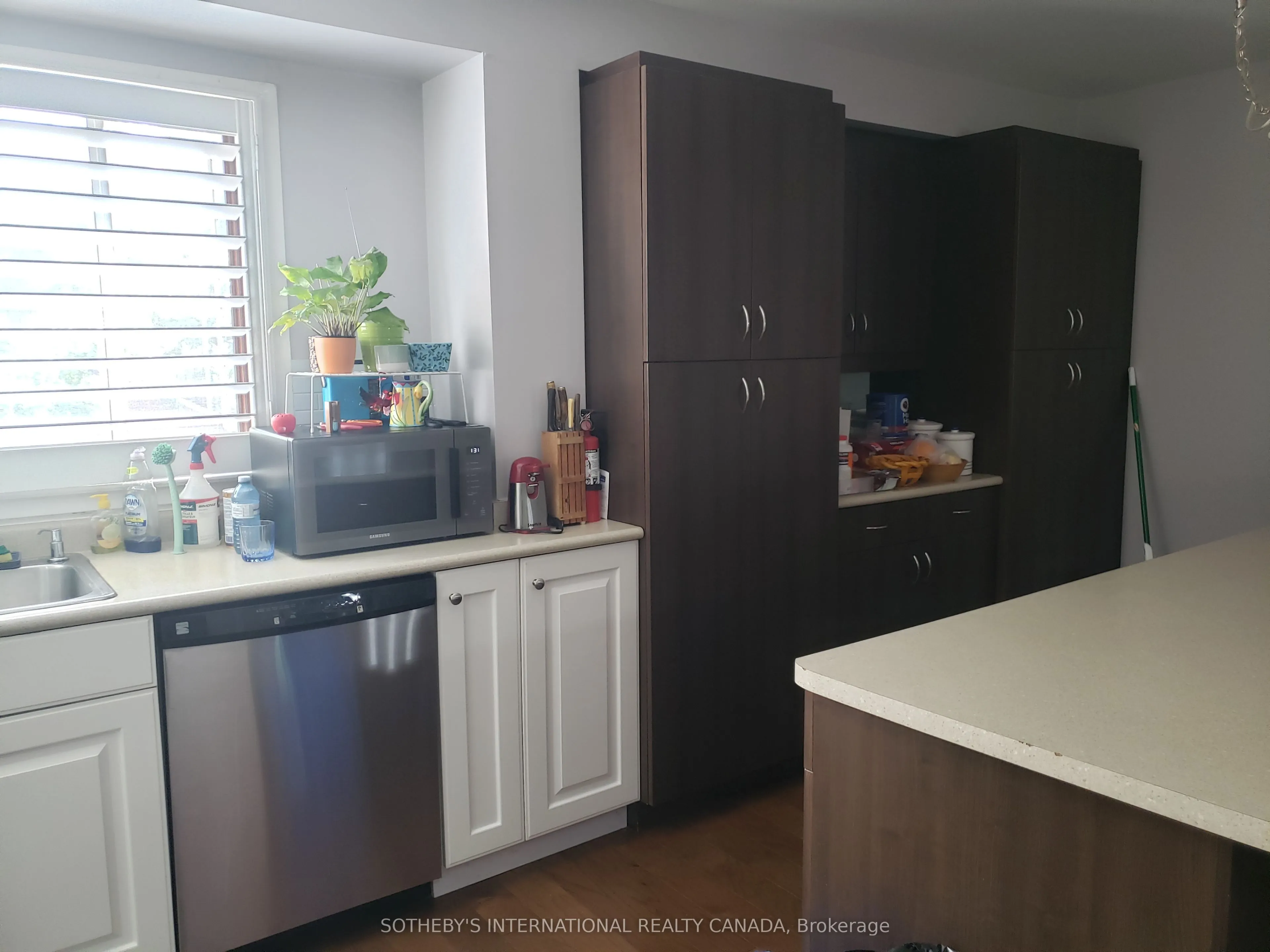 1855 Maple Ridge Drive, #15