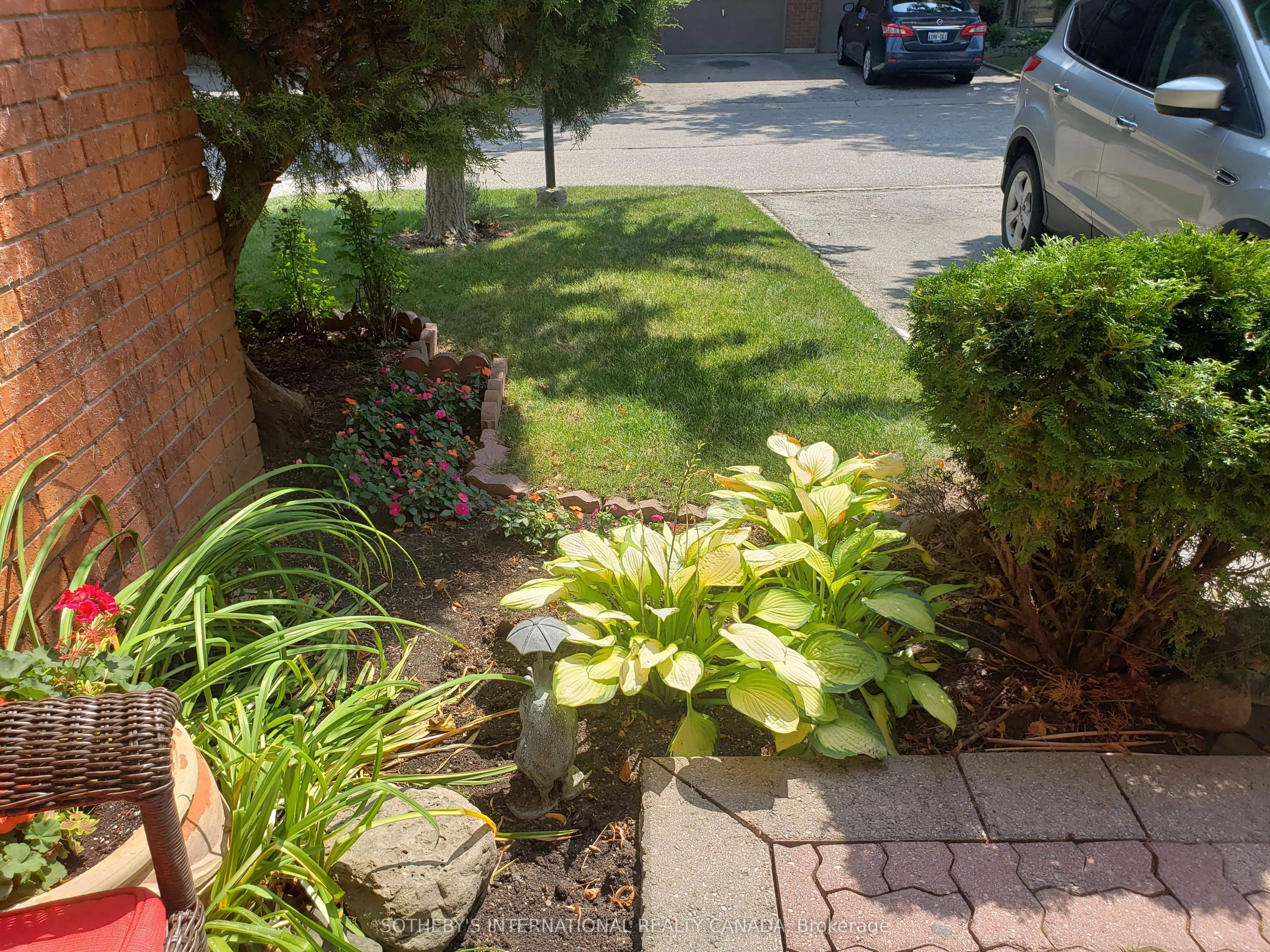 1855 Maple Ridge Drive, #15