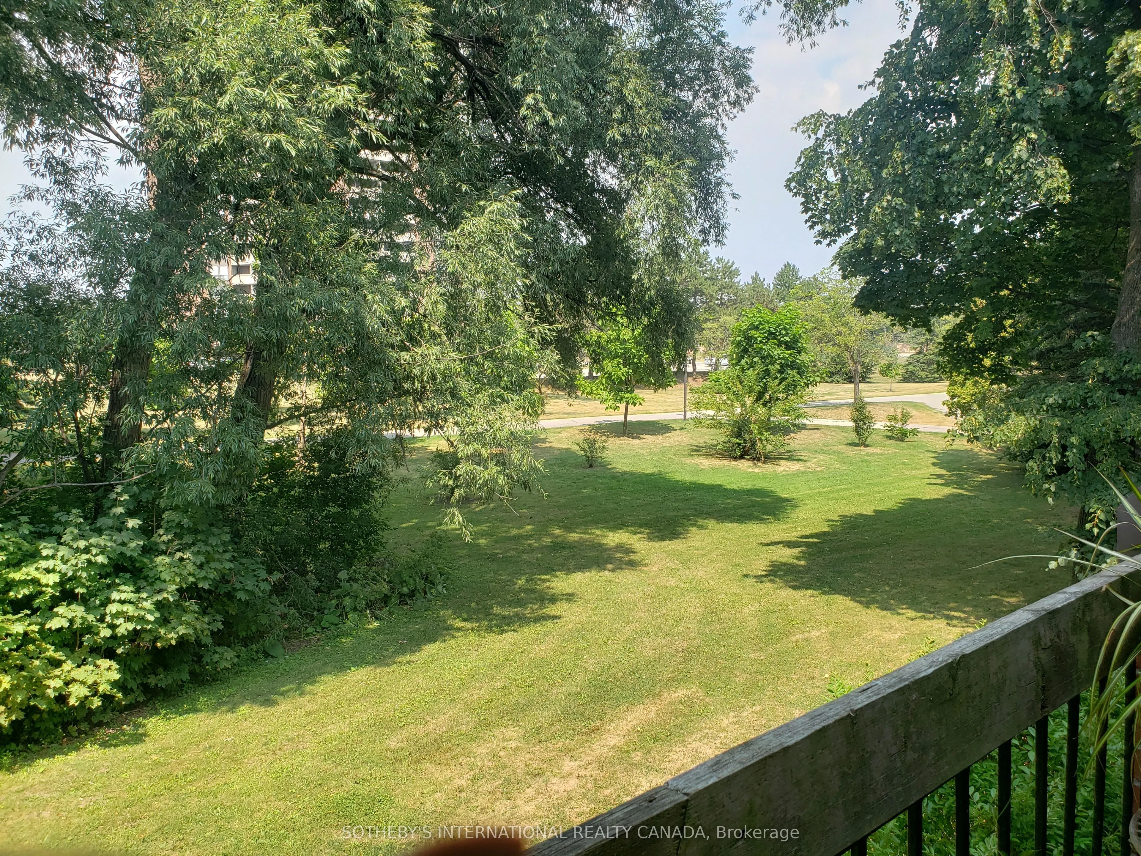 1855 Maple Ridge Drive, #15