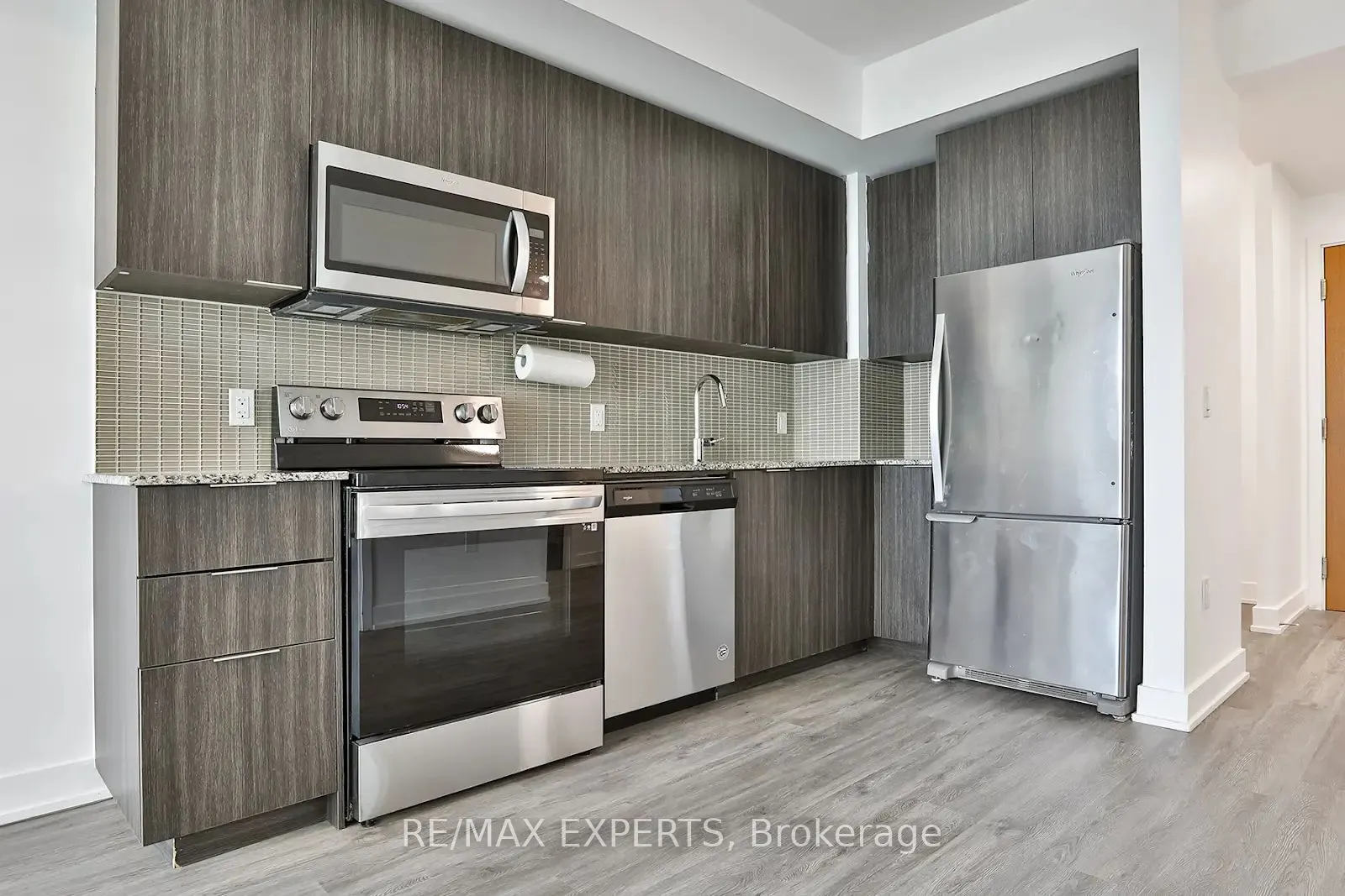20 Shore Breeze Drive, #3703