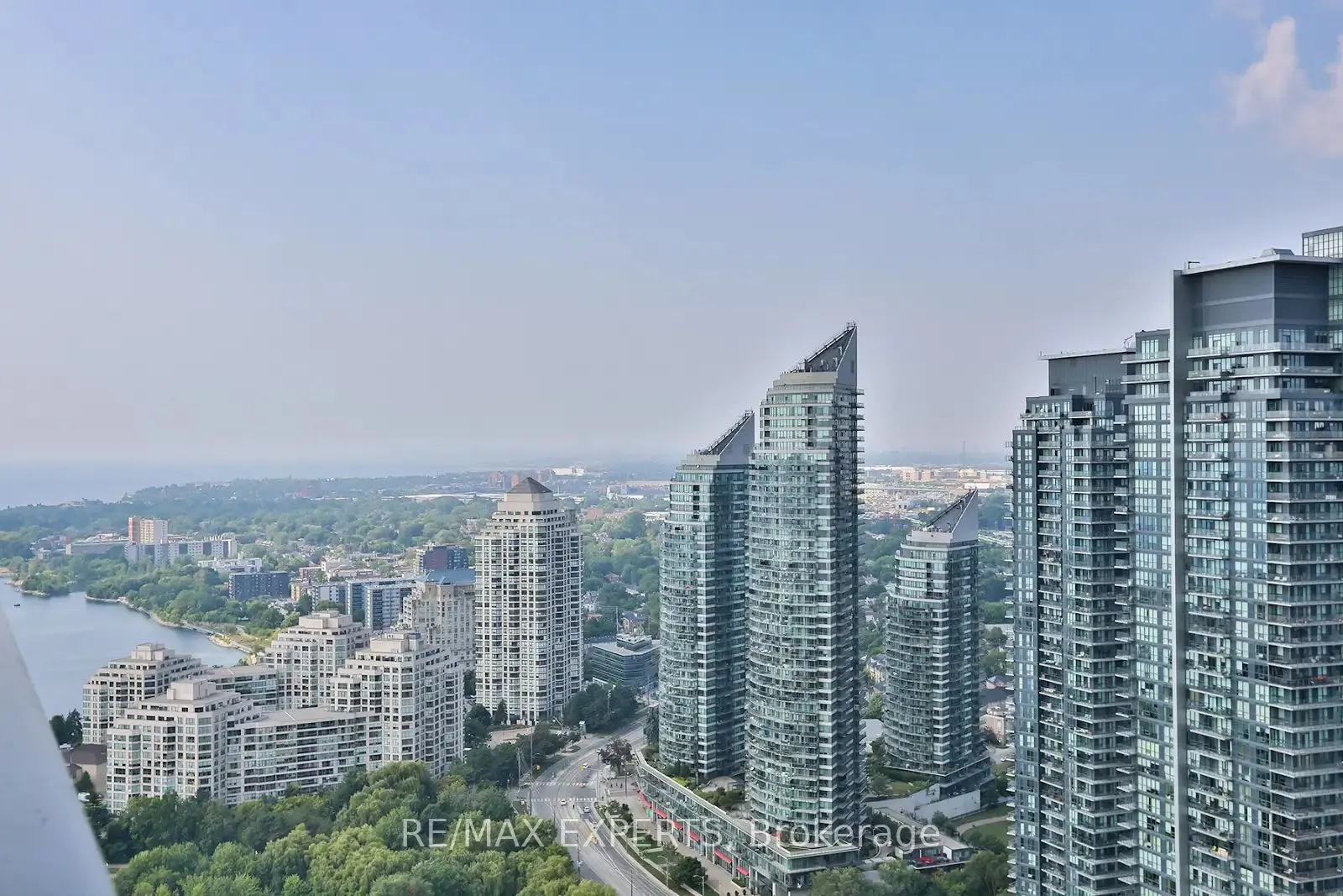 20 Shore Breeze Drive, #3703