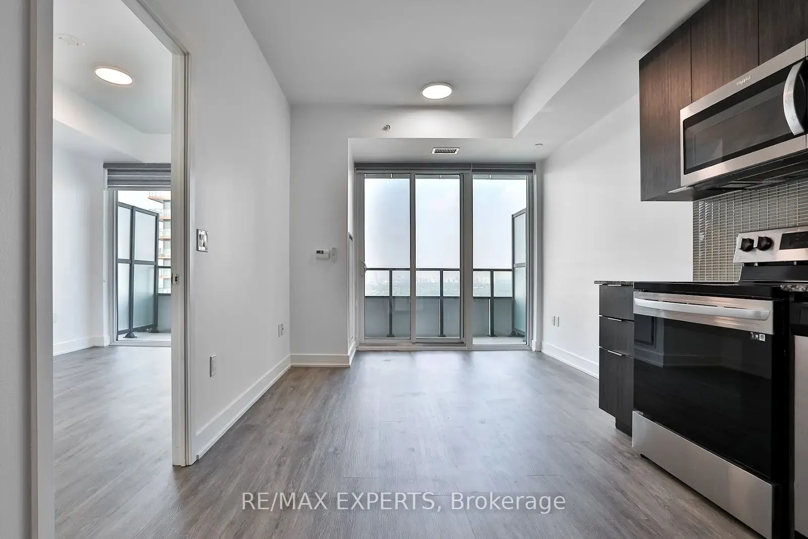 20 Shore Breeze Drive, #3703