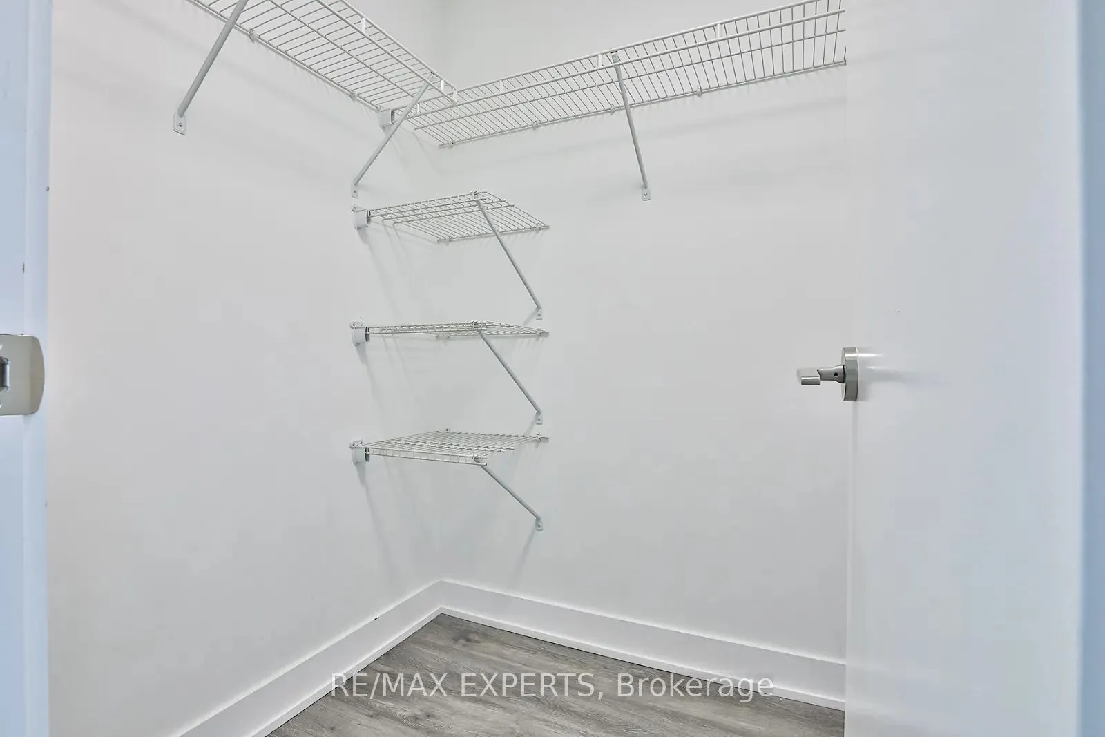 20 Shore Breeze Drive, #3703