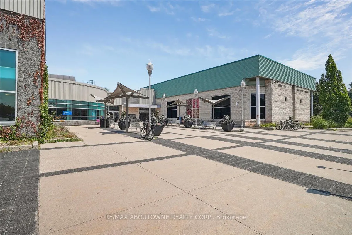 1500 Pilgrims Way, #313