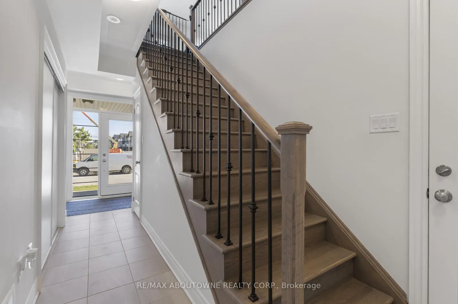 1421 Clarriage Court