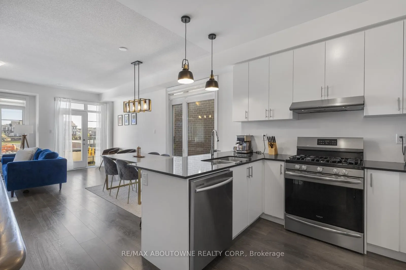 1421 Clarriage Court