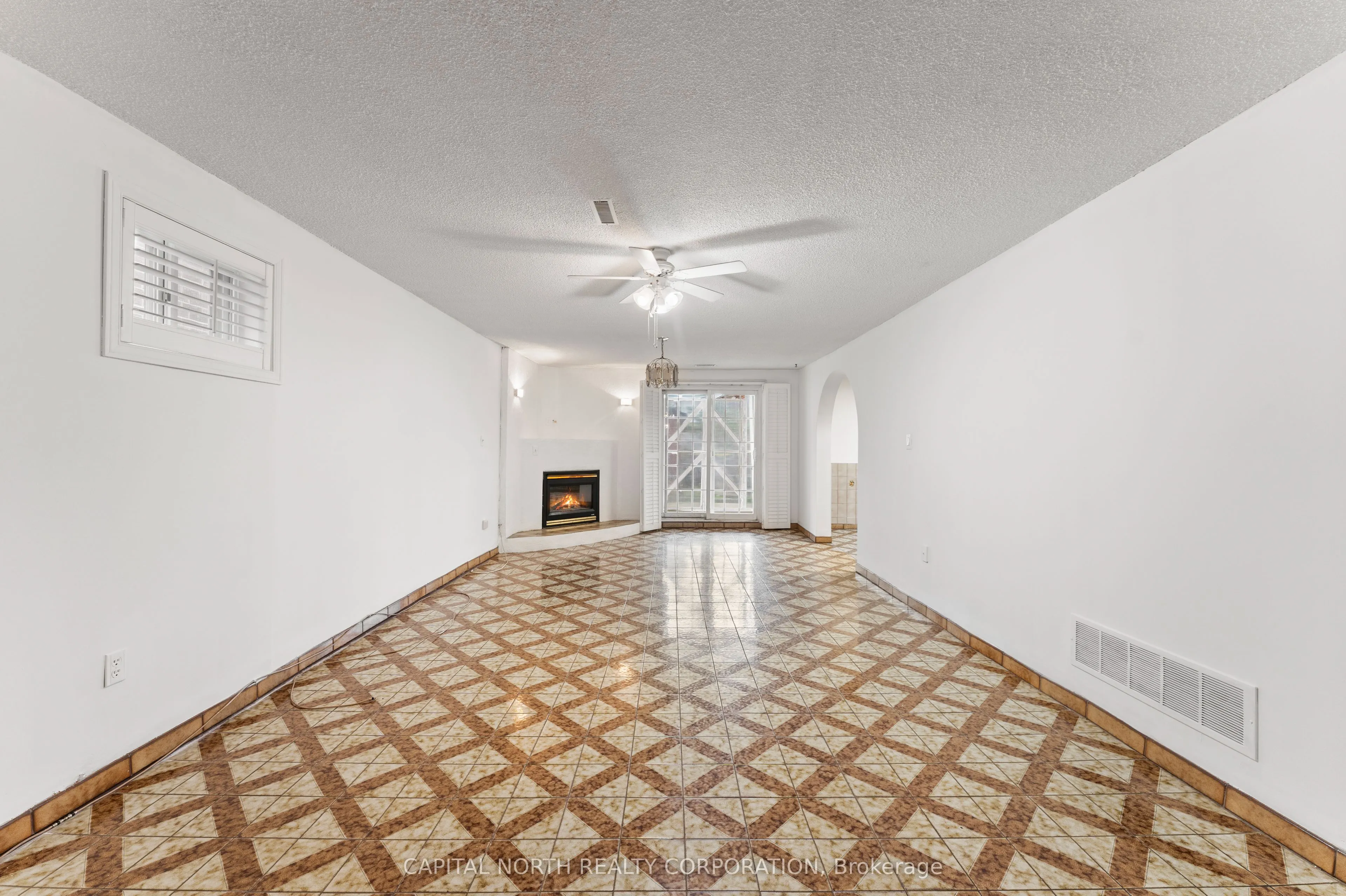 67 John Lindsay Court