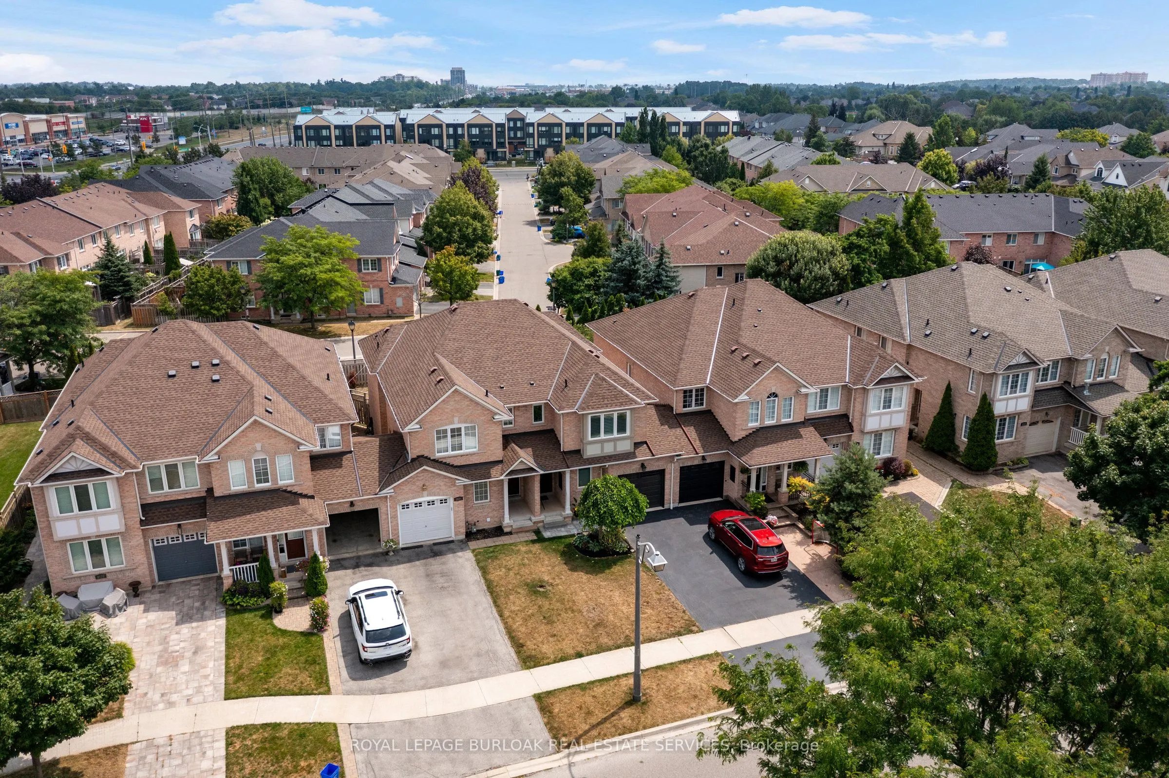 2626 Armour Crescent