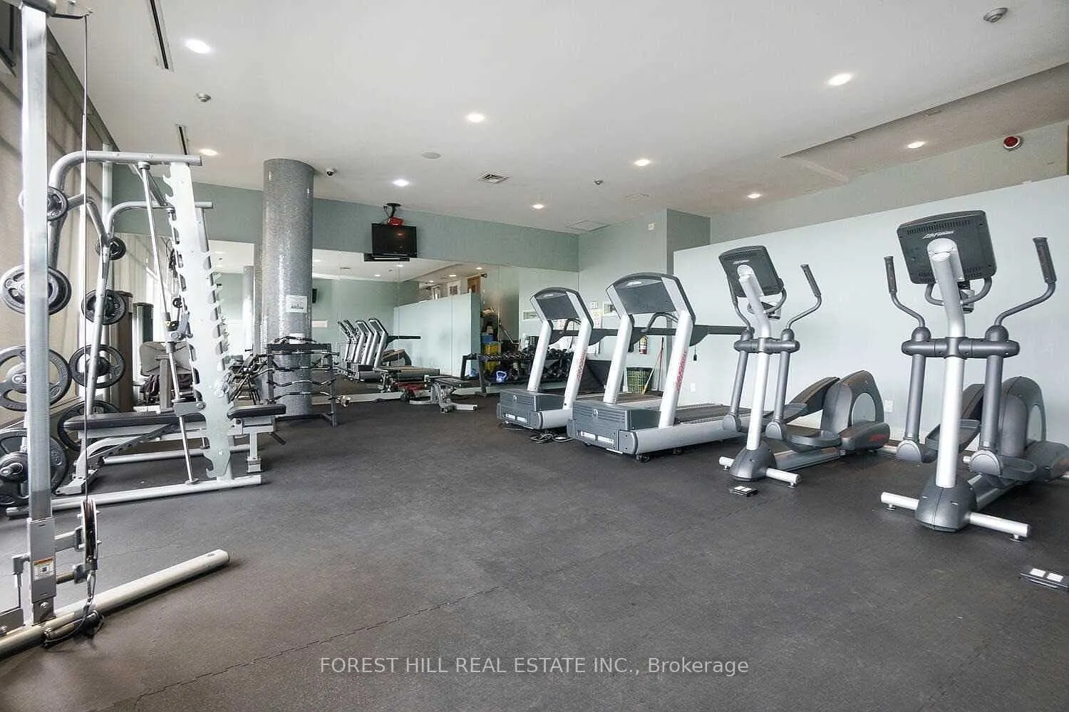 1040 The Queensway Avenue, #301