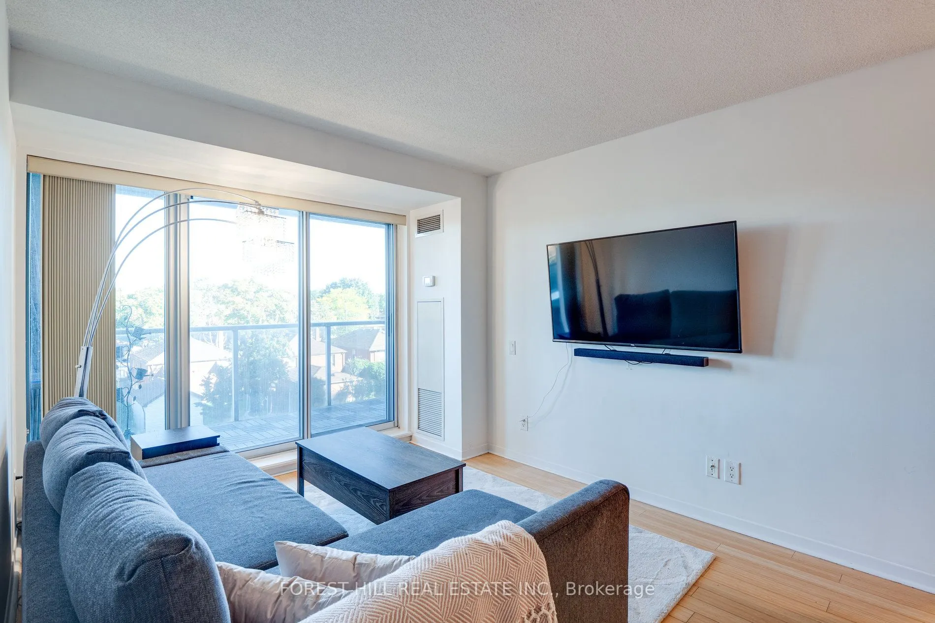 1040 The Queensway Avenue, #301