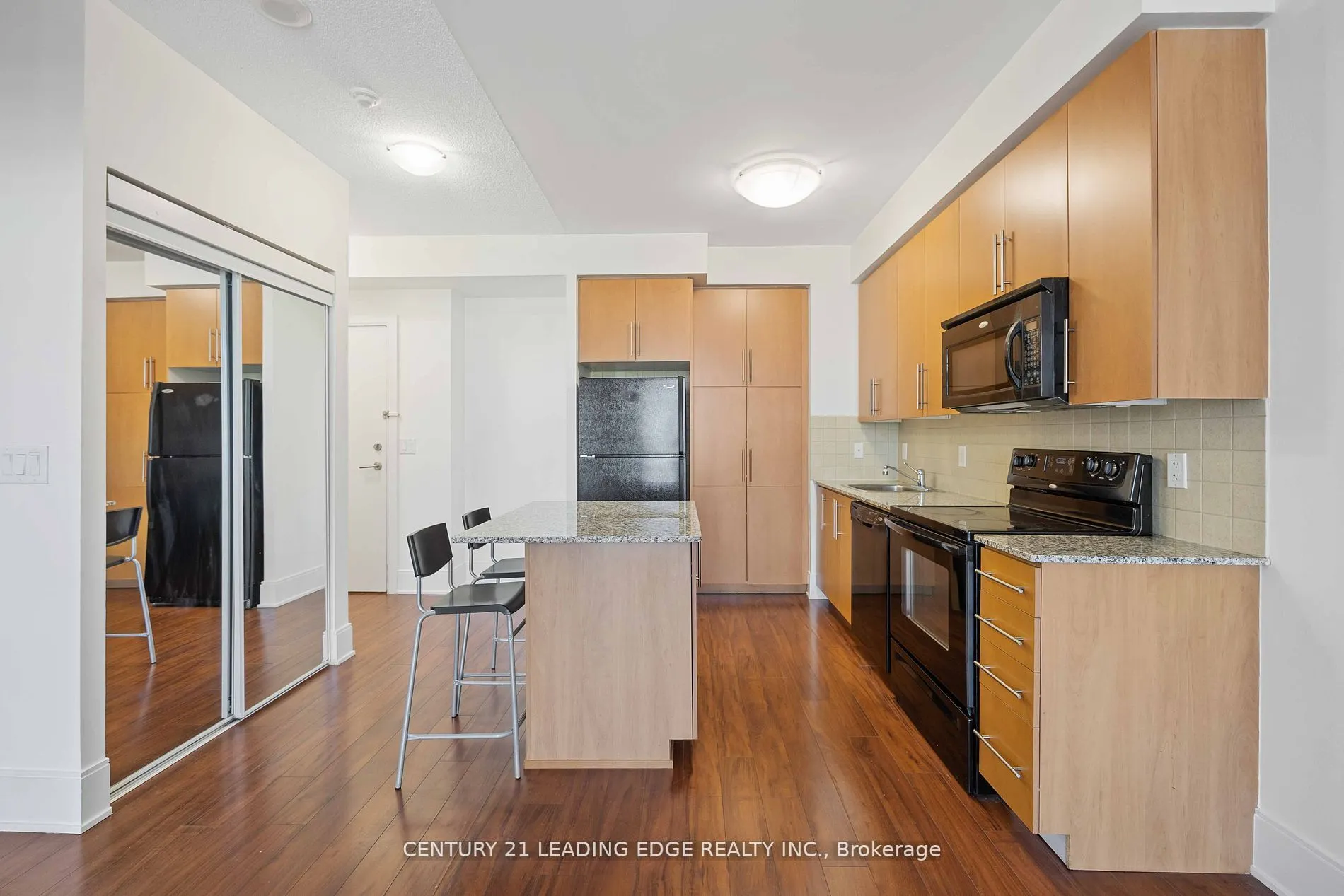 330 BURNHAMTHORPE Road W, #1506