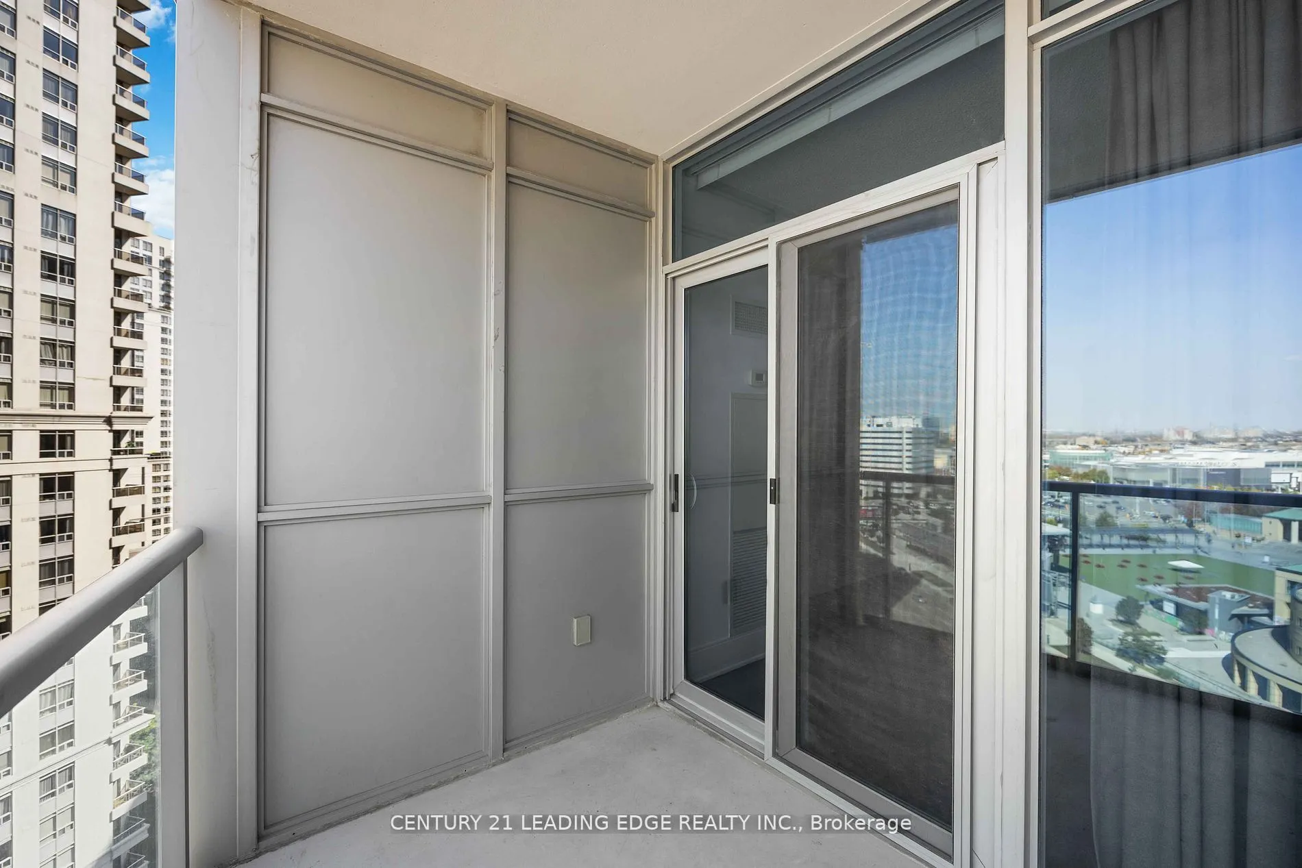330 BURNHAMTHORPE Road W, #1506