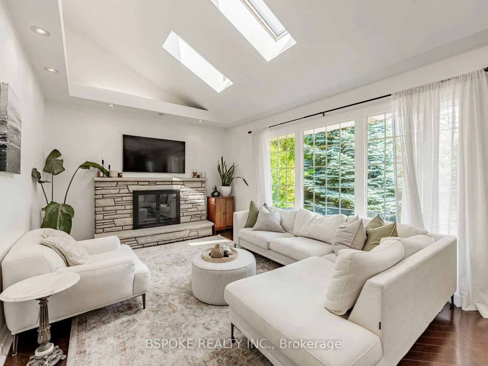 2254 Denise Road