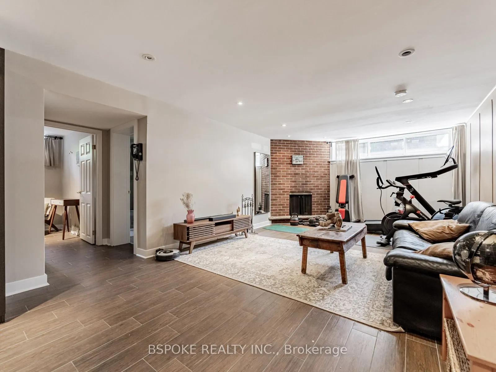 2254 Denise Road