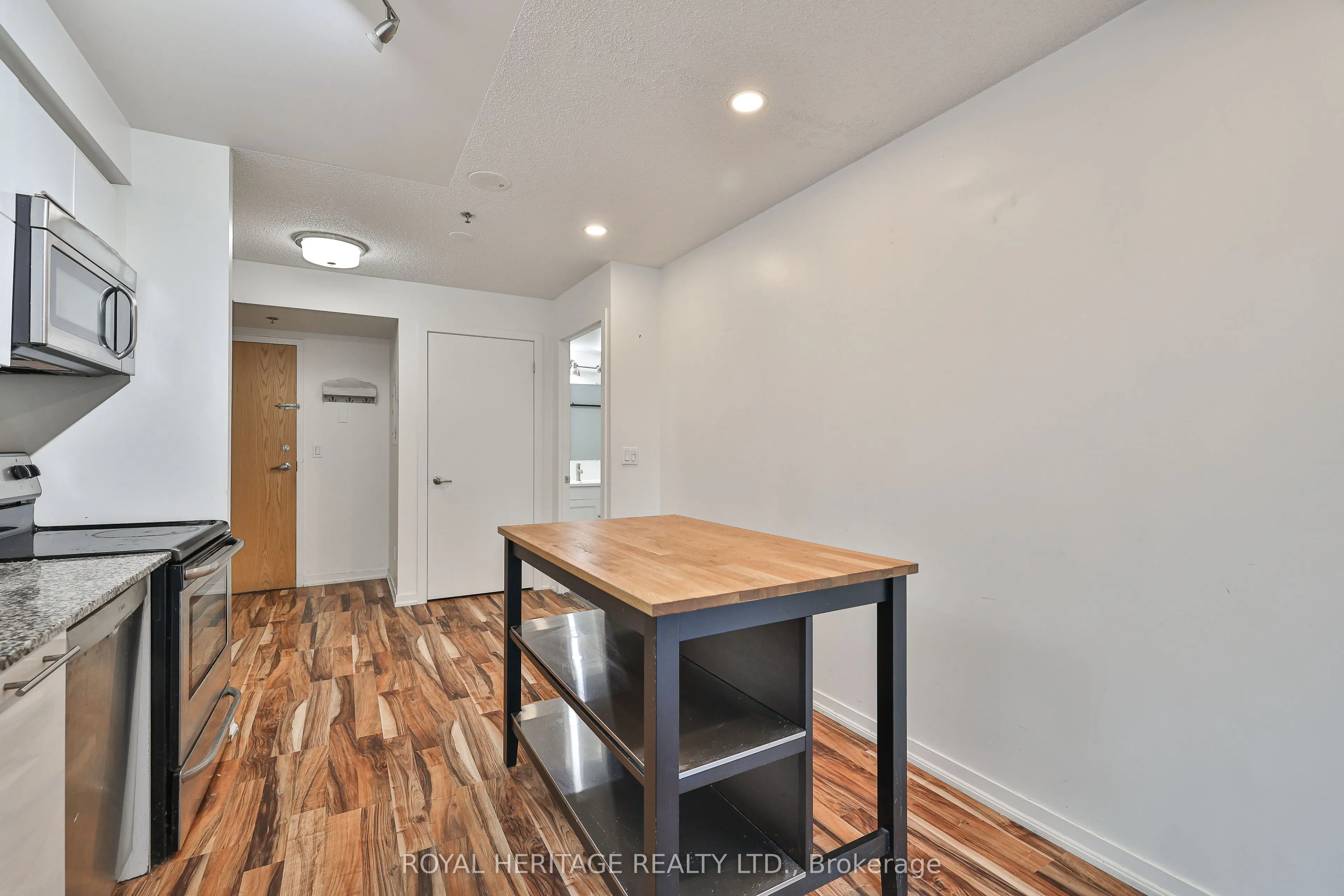 38 Joe Shuster Way, #104