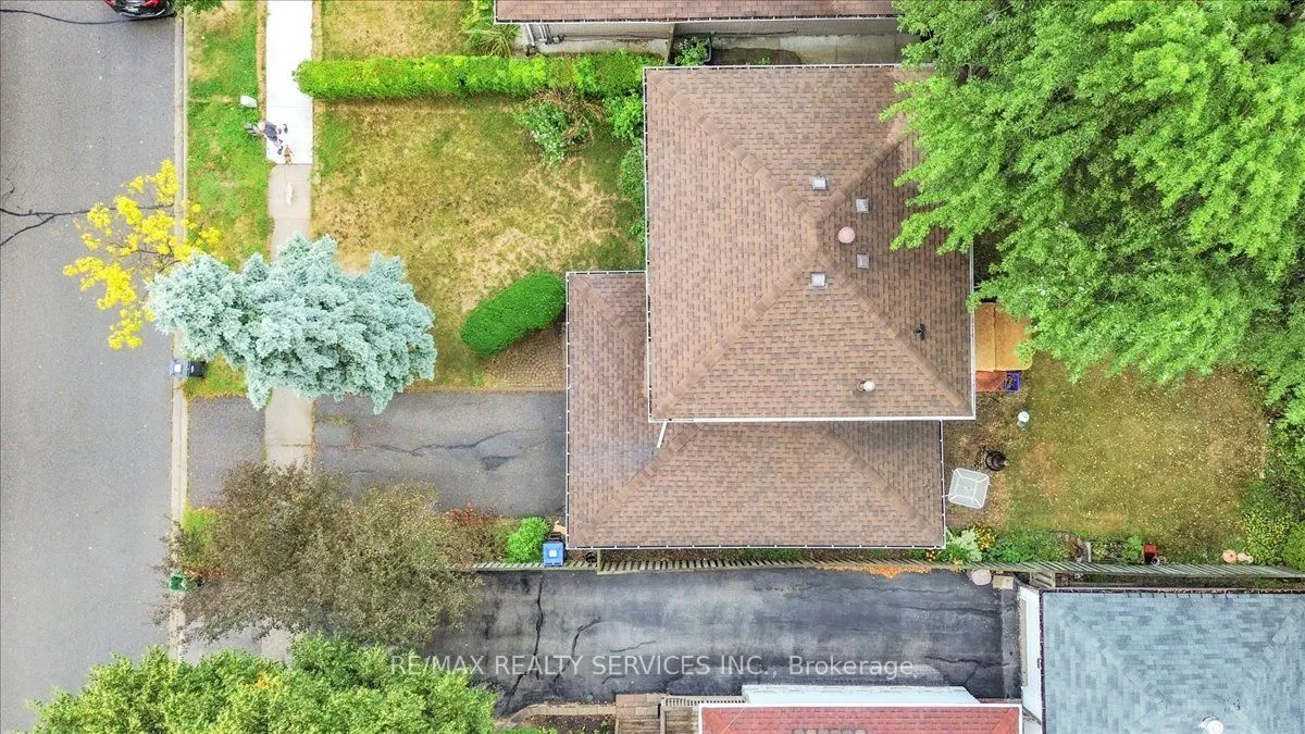 88 Sutherland Avenue