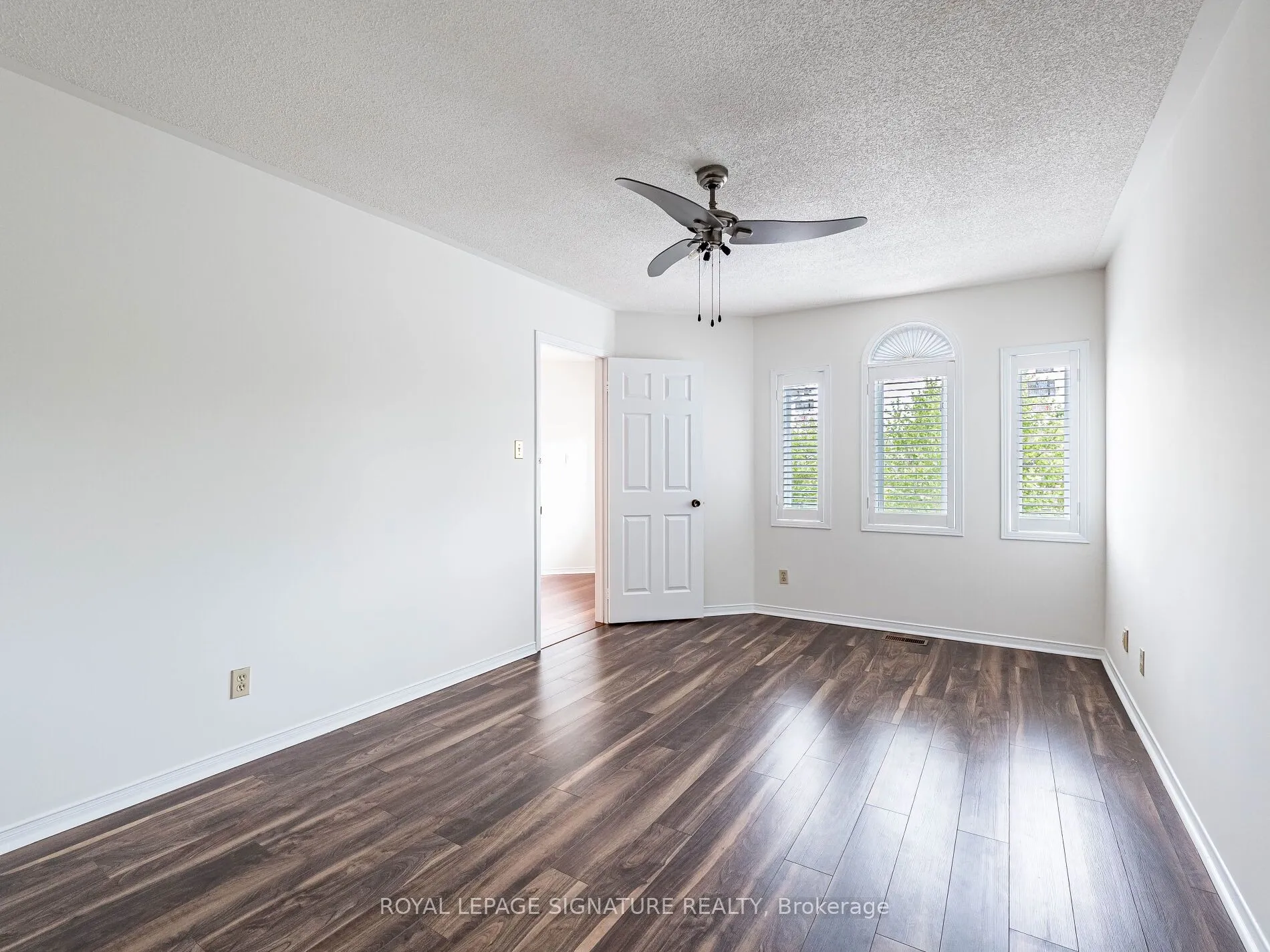 86 Valonia Drive