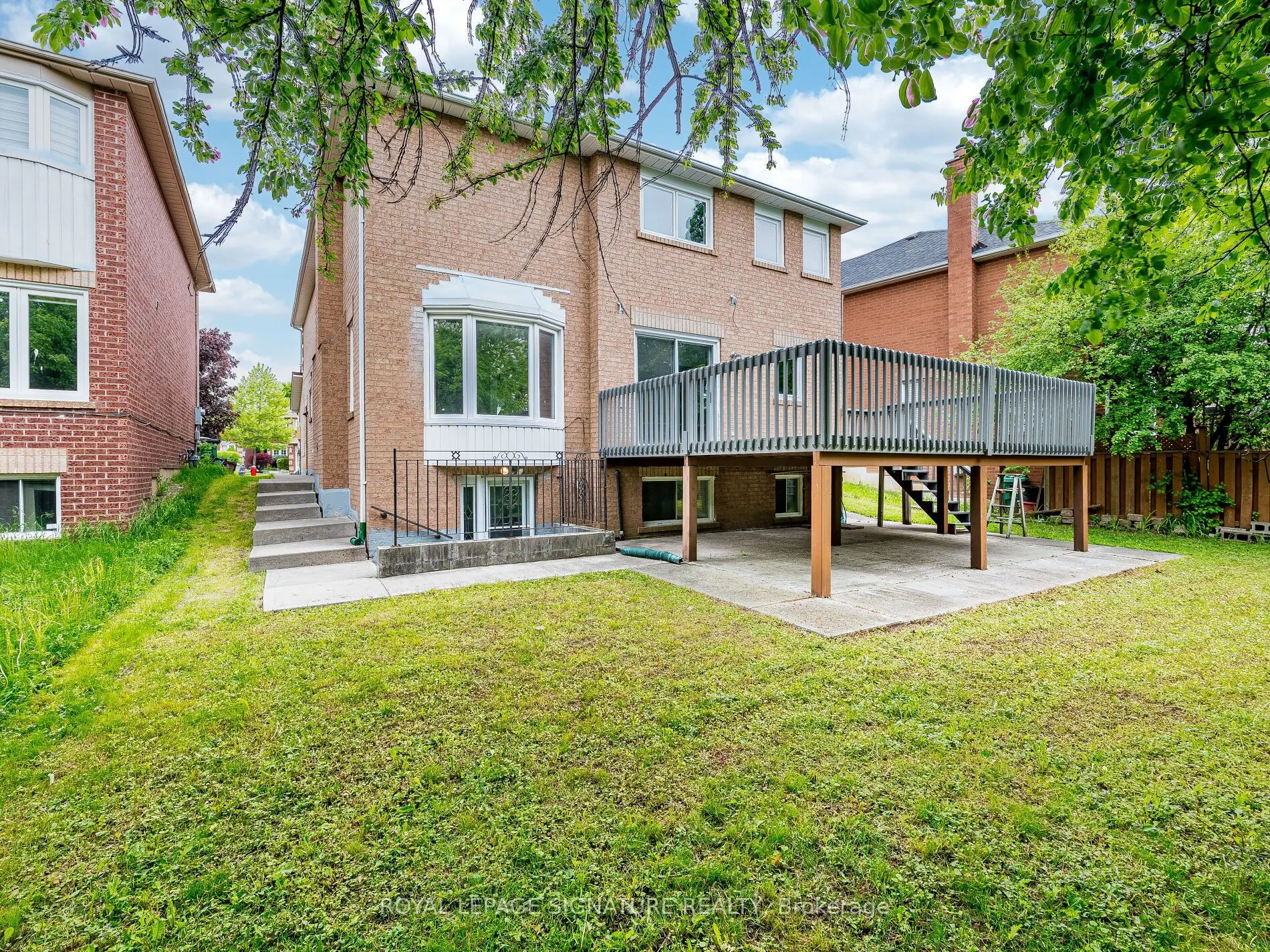 86 Valonia Drive