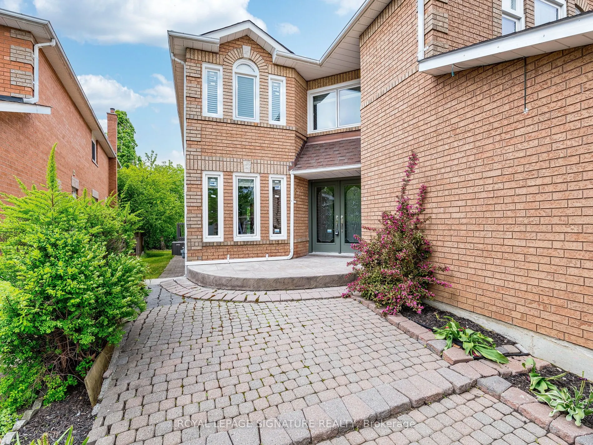 86 Valonia Drive