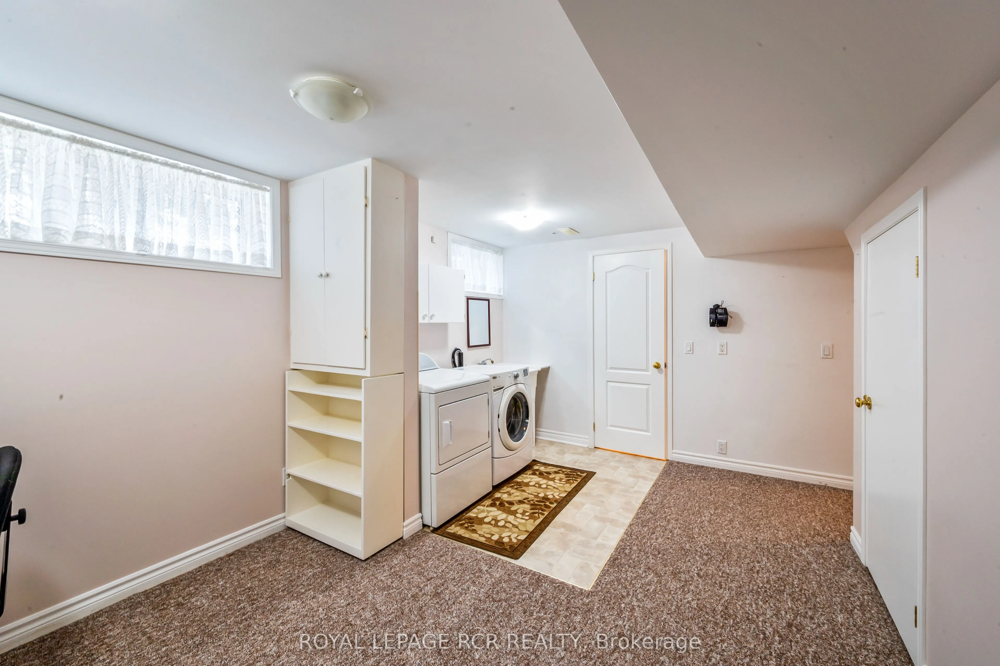25 Banting Drive