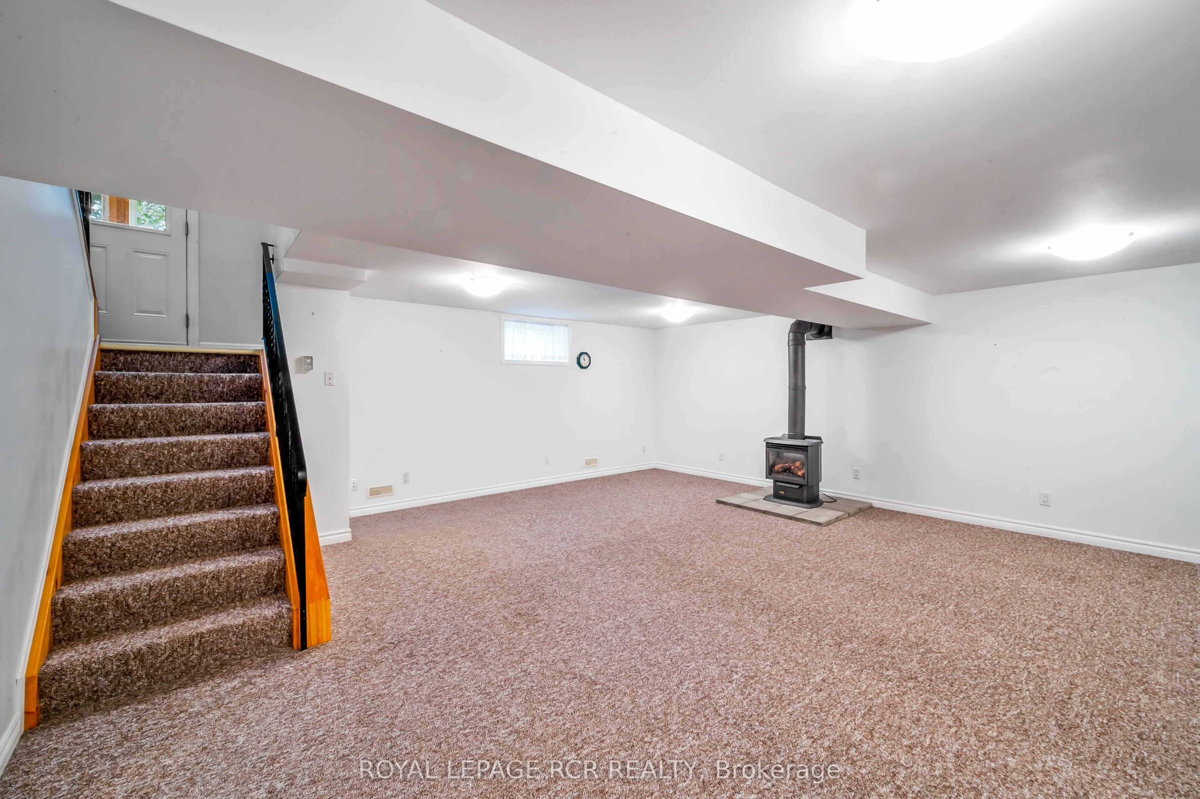 25 Banting Drive