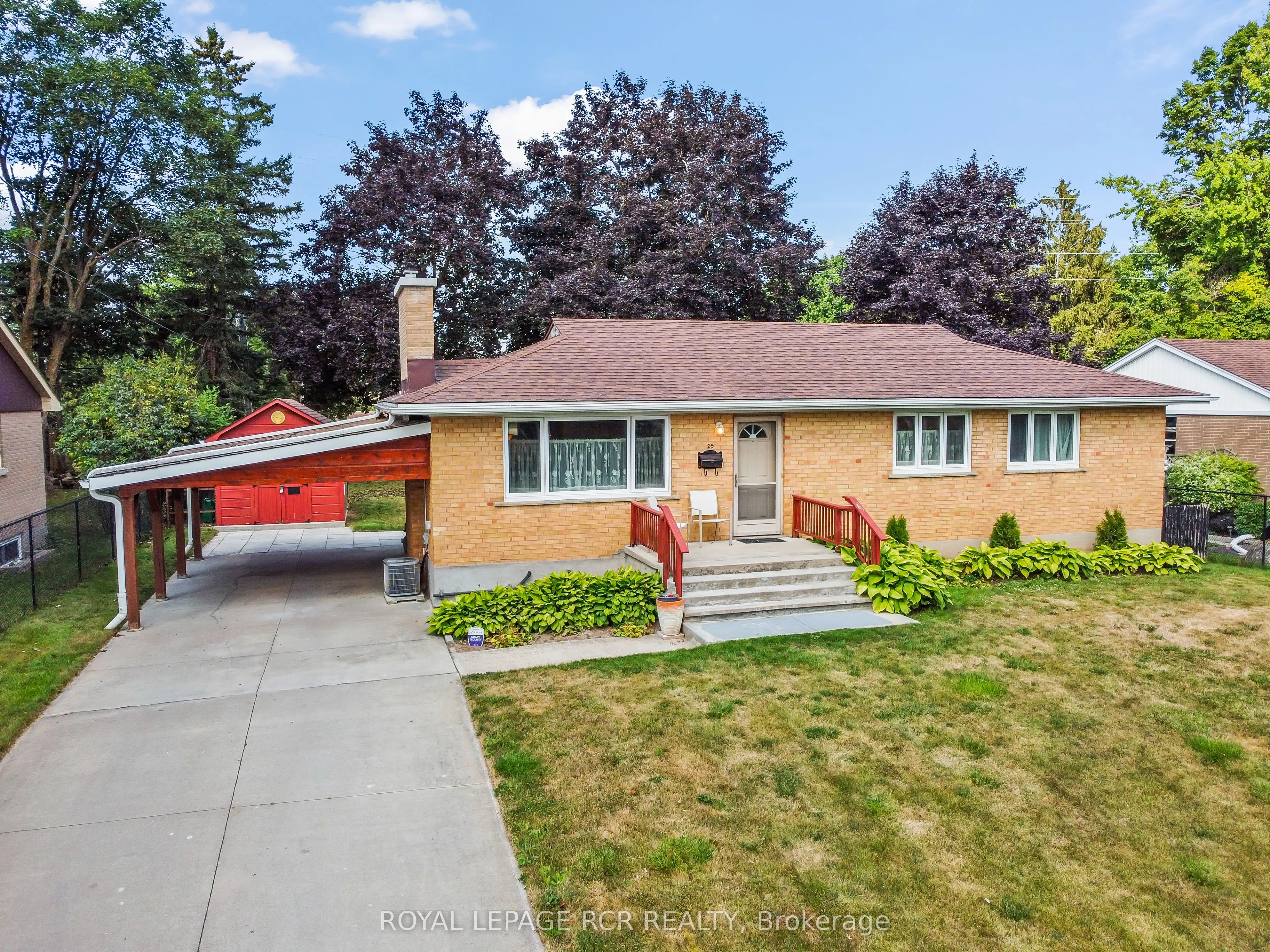 25 Banting Drive